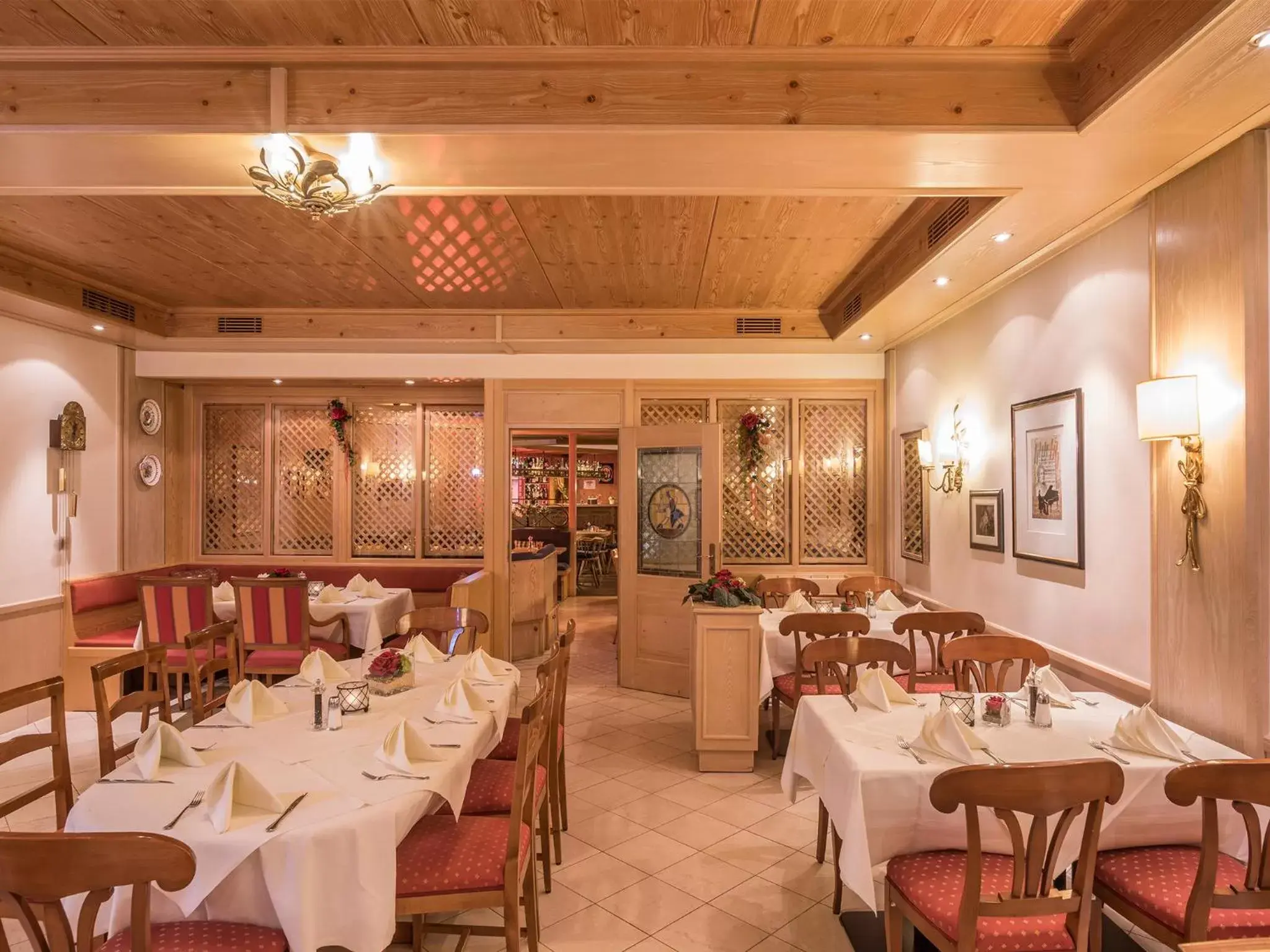 Restaurant/places to eat in Hotel Am Moosfeld Restaurant/places to eat in Hotel Am Moosfeld