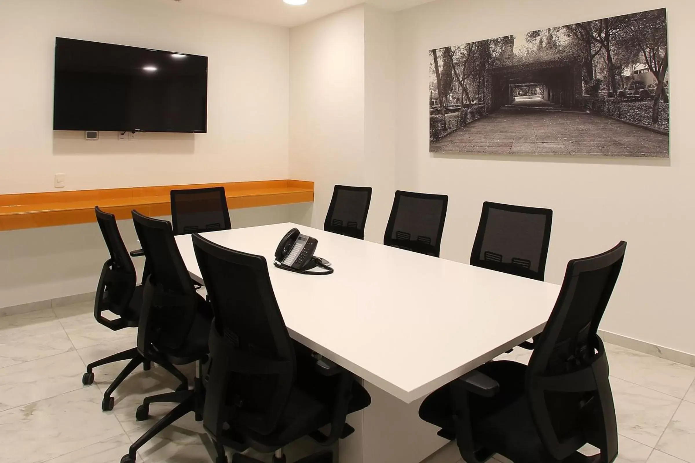 Meeting/conference room in One Periferico Sur