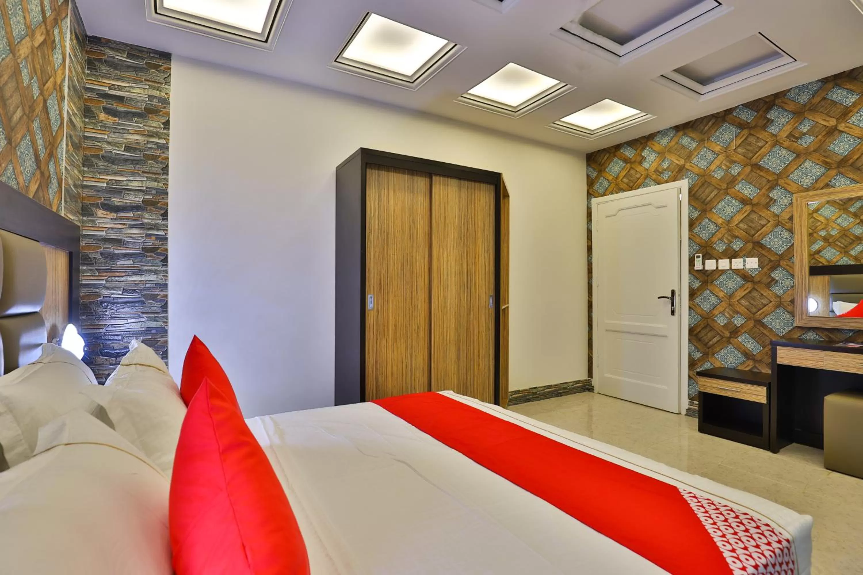 Bedroom, Bed in Esfrine Hotel Apartment