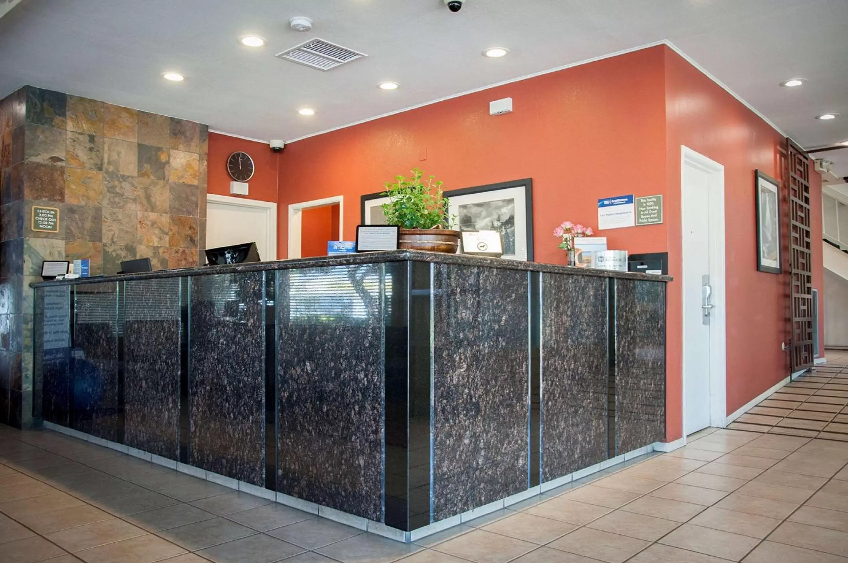 Best Western Village Inn Best Western Village Inn