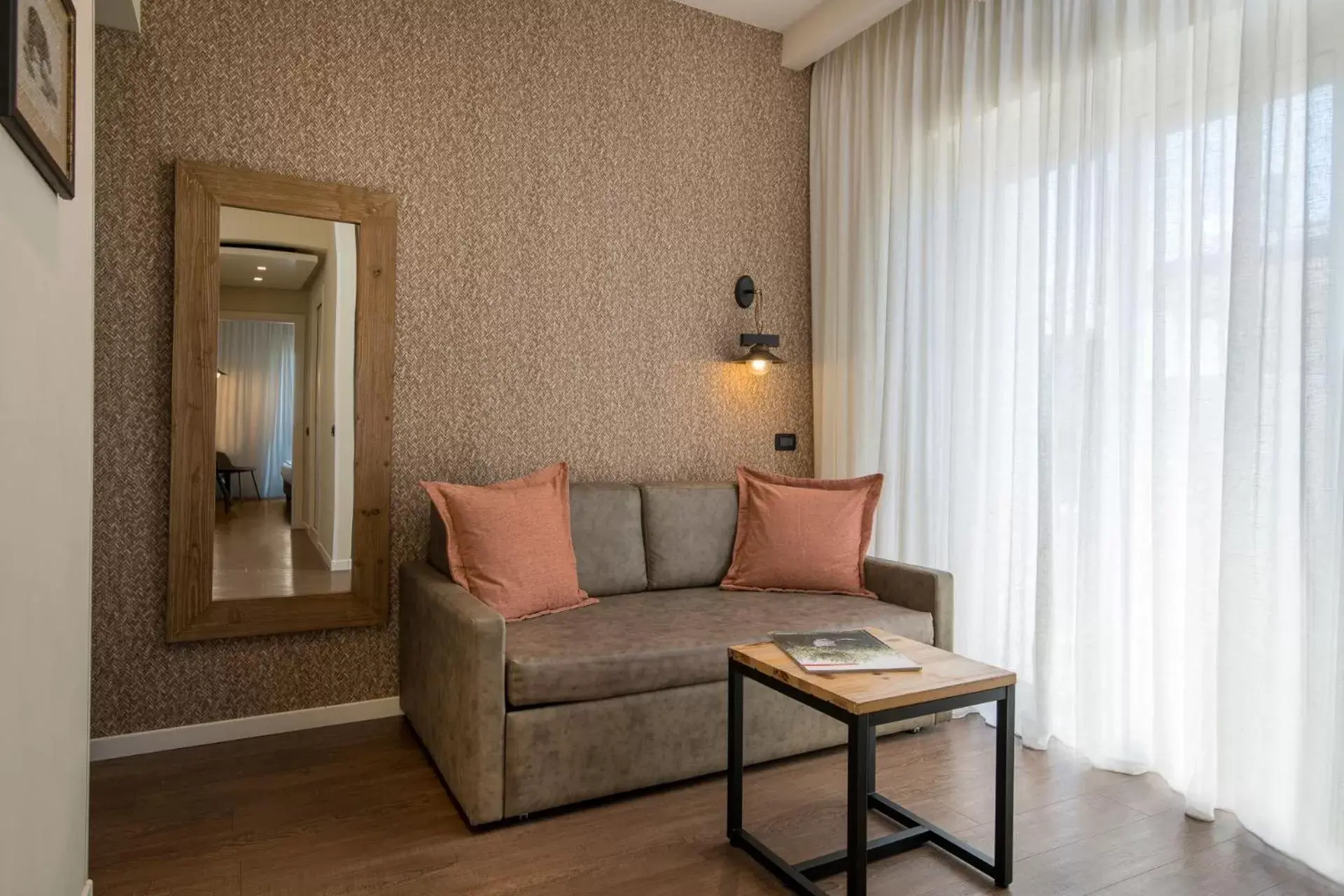 Living room, Seating Area in Litoraneo Suite Hotel