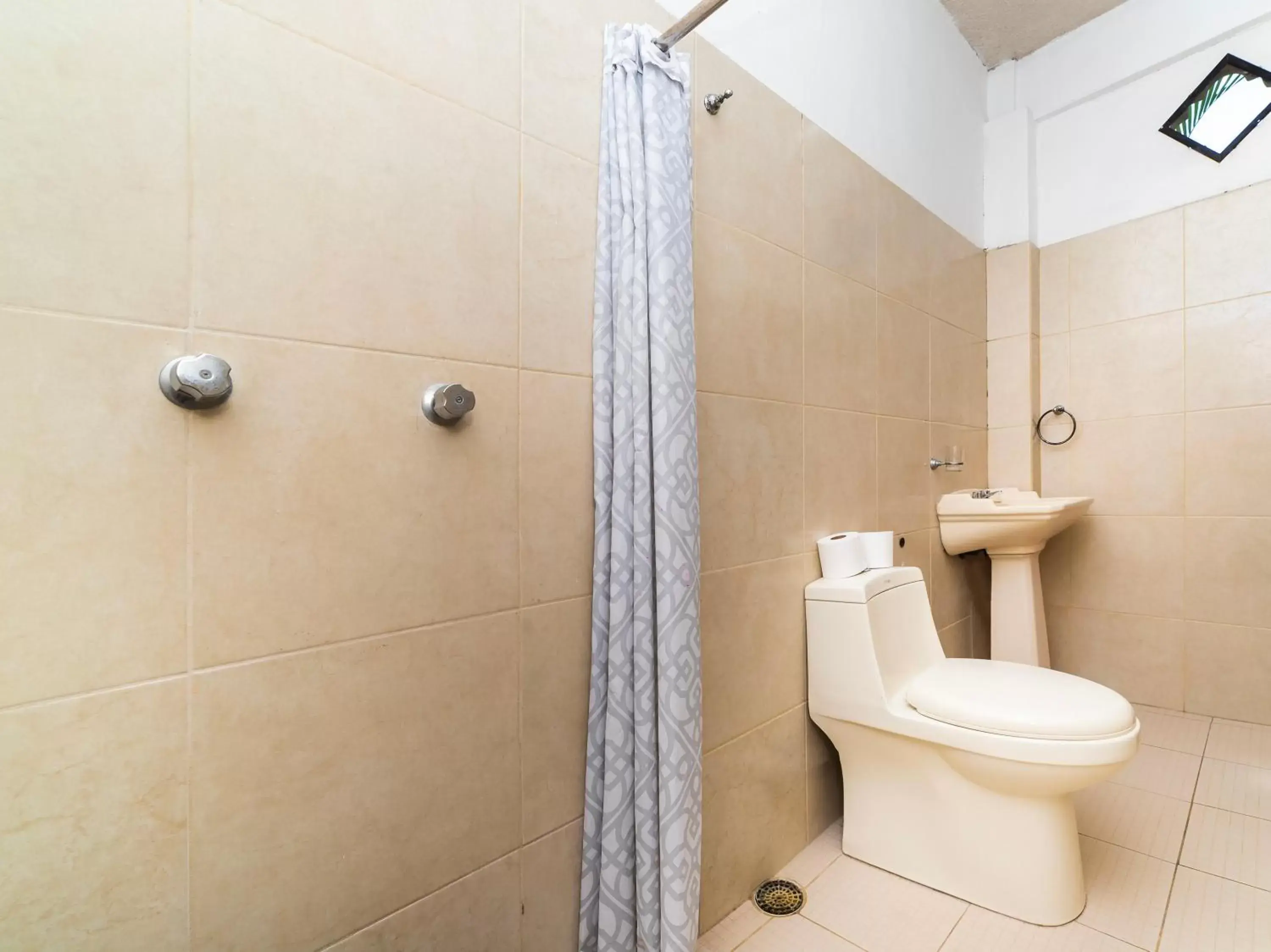 Shower, Bathroom in Villas El Paraiso