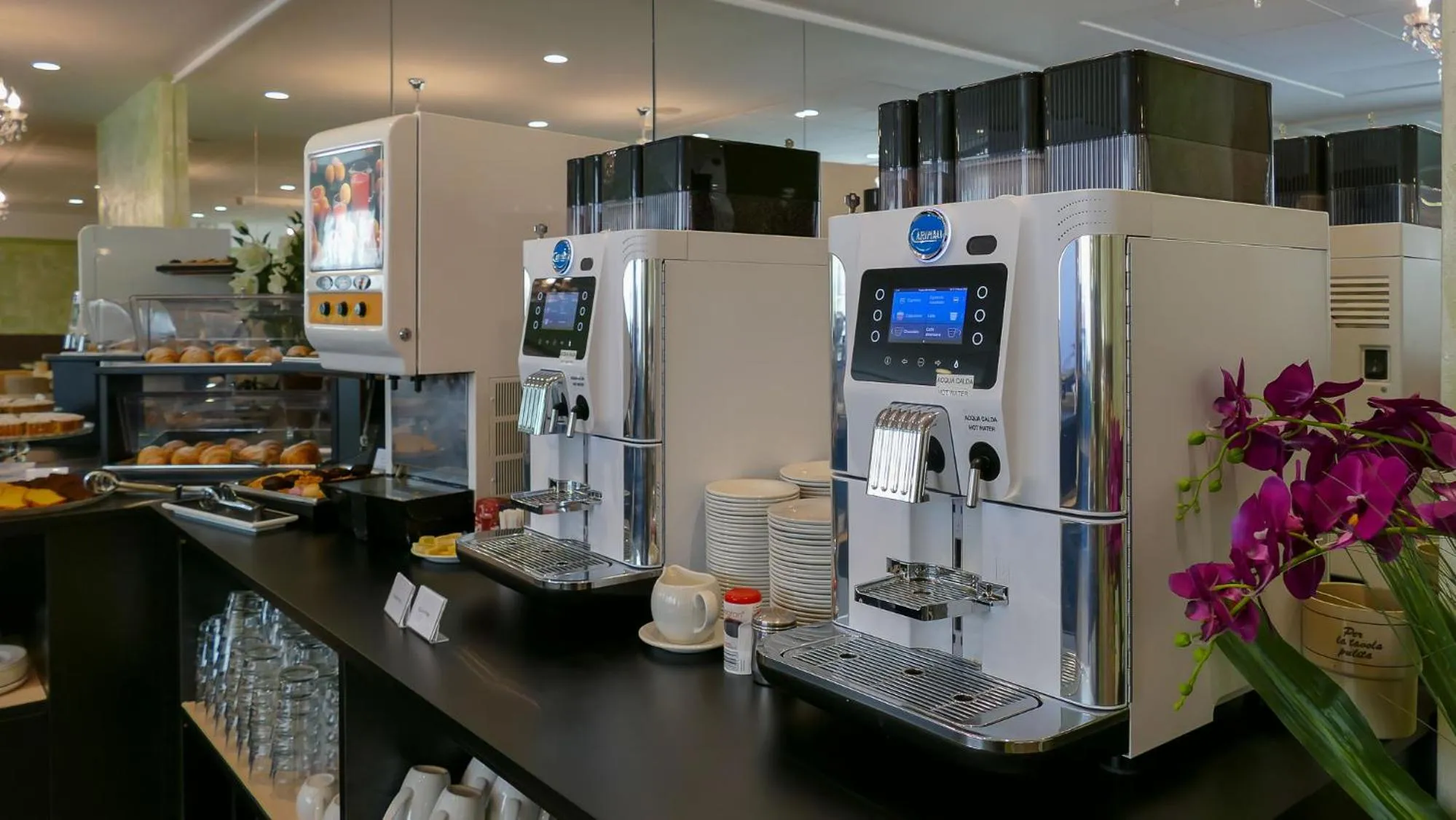 Breakfast in Hotel Puccini