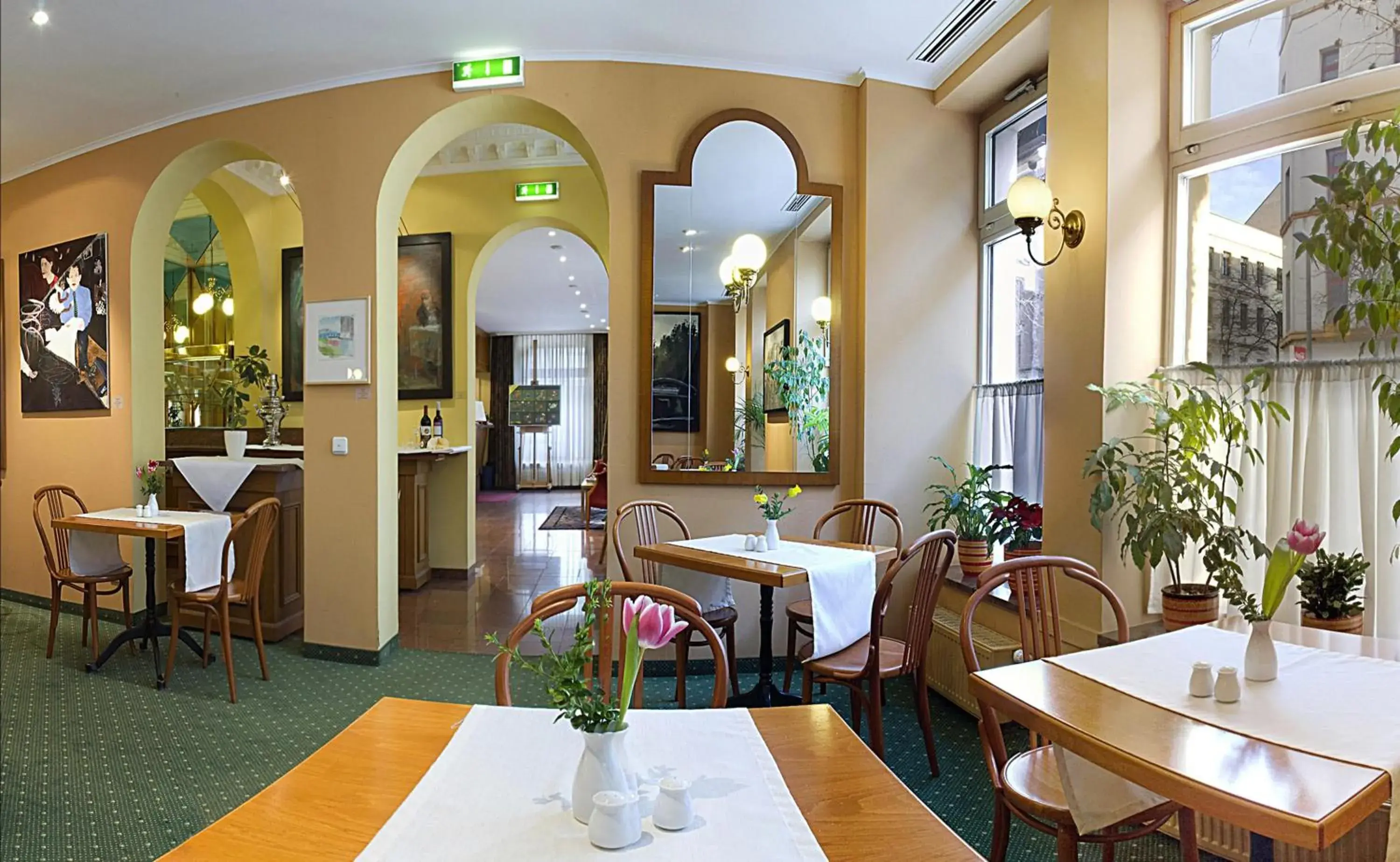 Restaurant/places to eat in Galerie Hotel Leipziger Hof