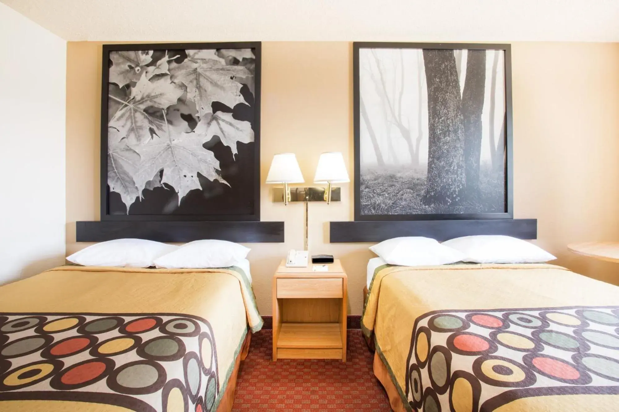 Double Room with Two Double Beds - Smoking in Super 8 by Wyndham Lexington VA Double Room with Two Double Beds - Smoking in Super 8 by Wyndham Lexington VA