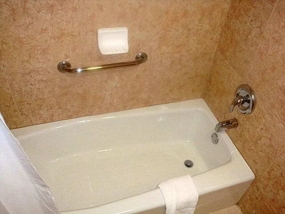 Shower, Bathroom in Americas Best Value Inn San Antonio/Lackland AFB