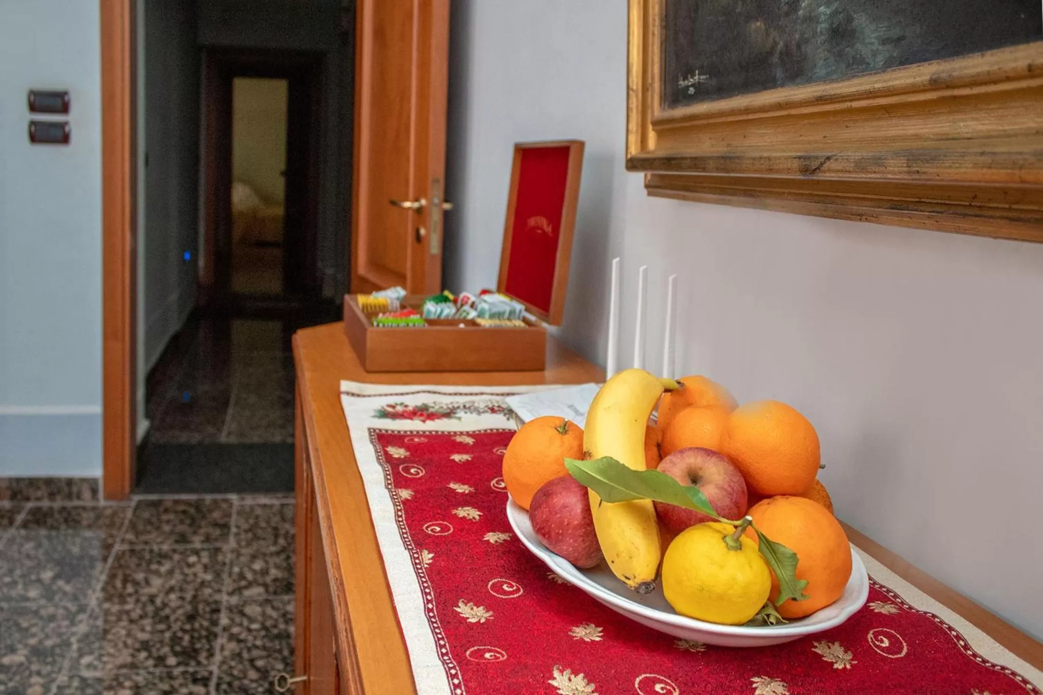 hair dresser in Le Stanze Del Vicerè Boutique Hotel