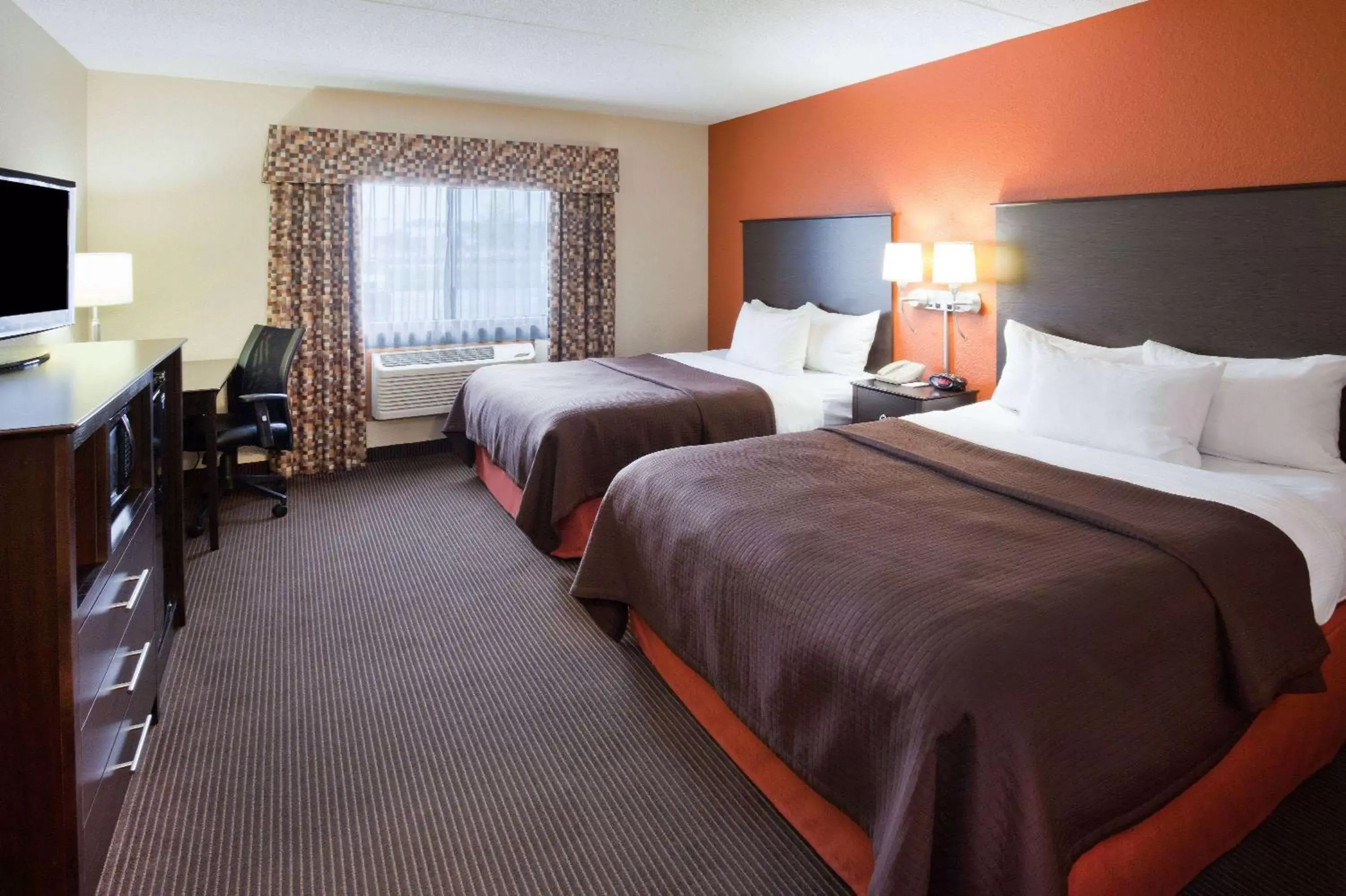 Photo of the whole room, Bed in AmericInn by Wyndham Plover Stevens Point