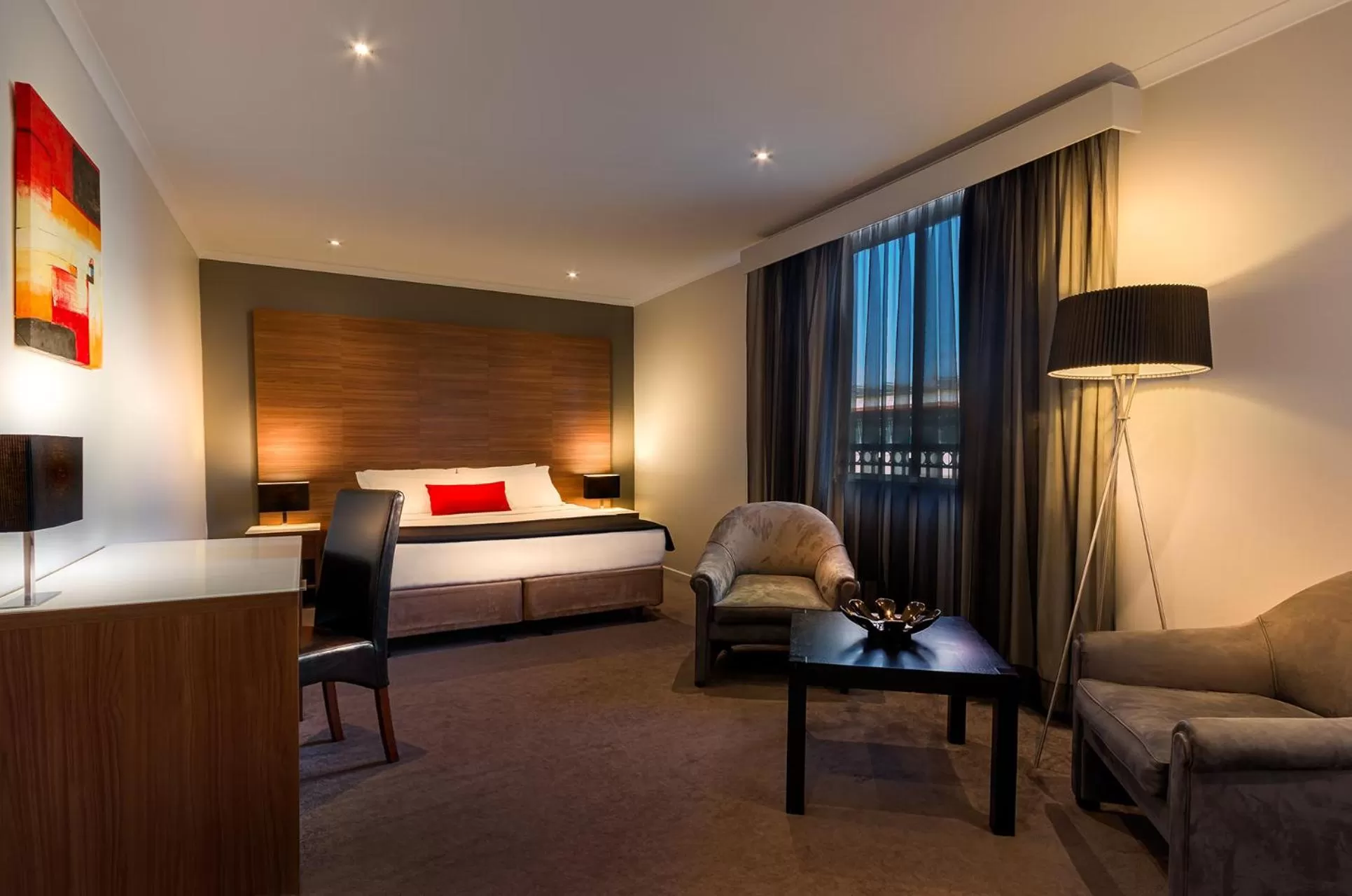 Photo of the whole room, Bed in Crest on Barkly Hotel