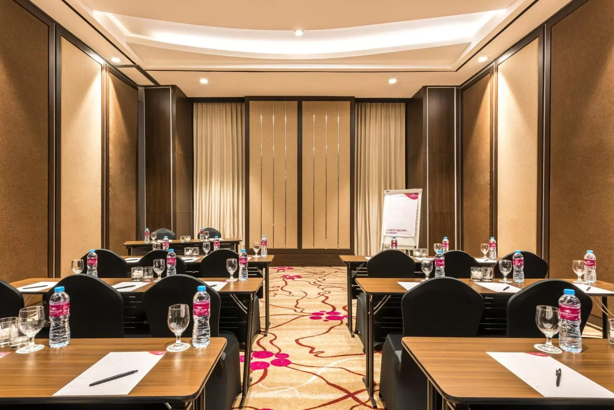 Meeting/conference room in Crowne Plaza Bandung, an IHG Hotel