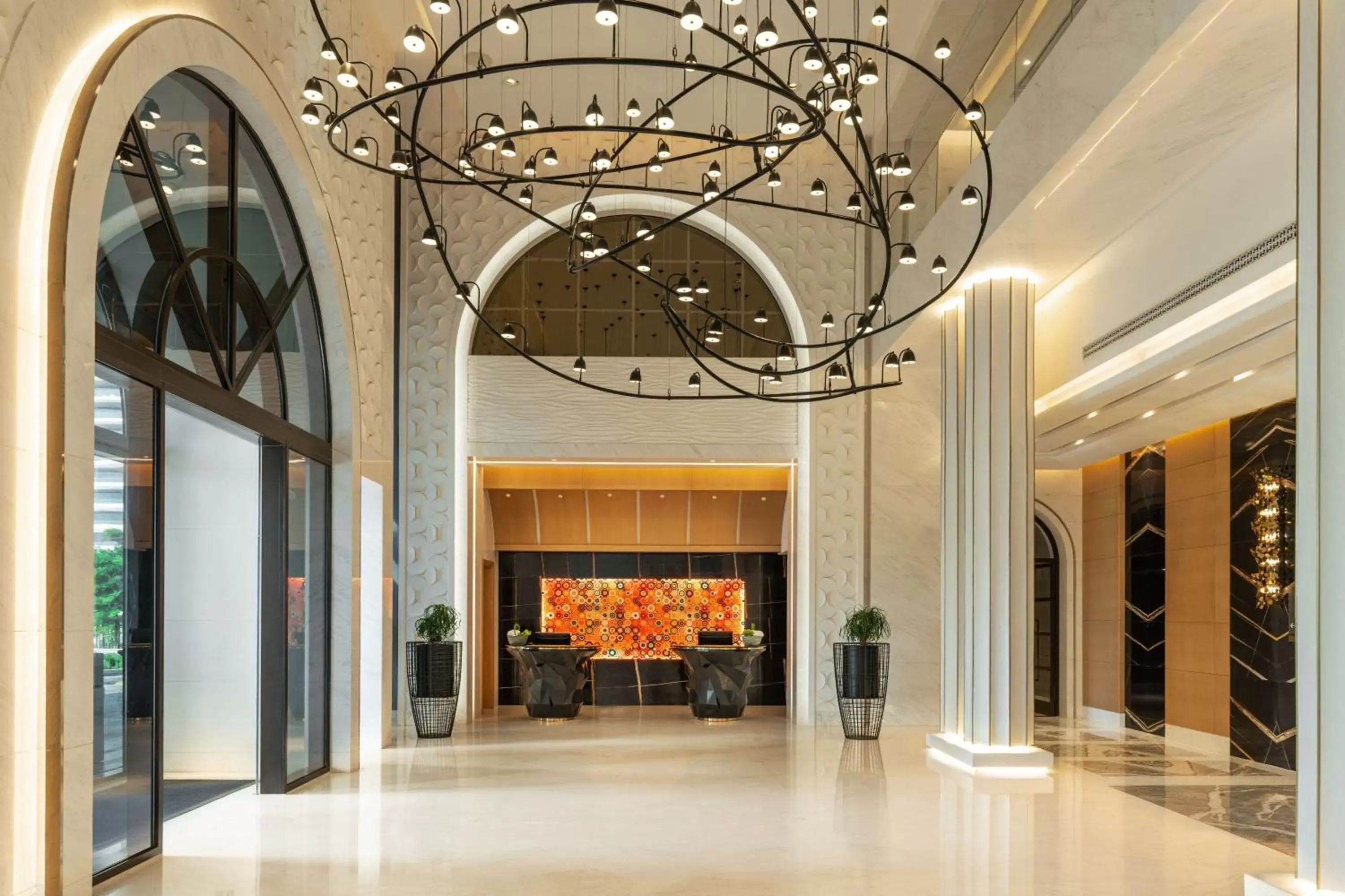 Lobby or reception in Le Royal Méridien Doha