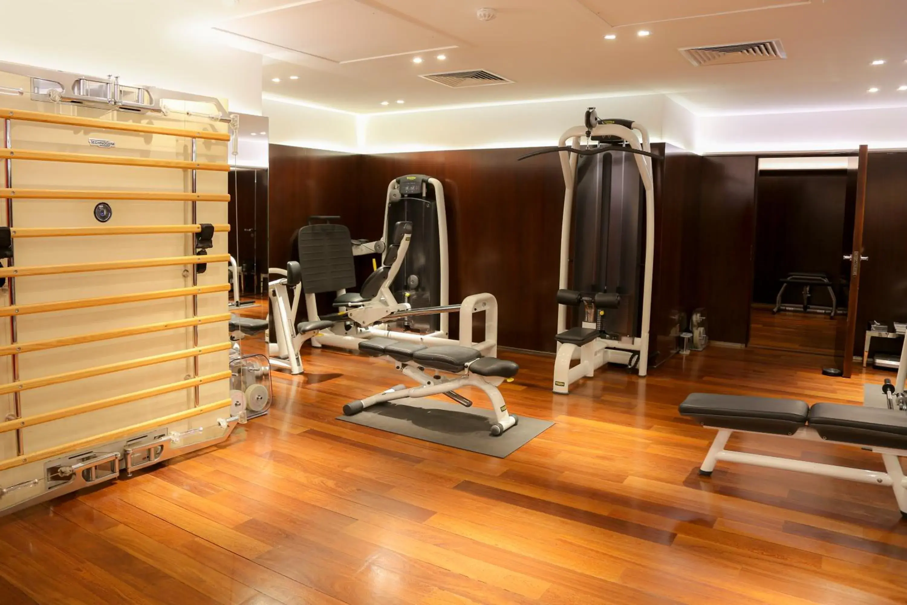 Spa and wellness centre/facilities, Fitness Center/Facilities in Le Royal Monceau Hotel Raffles Paris