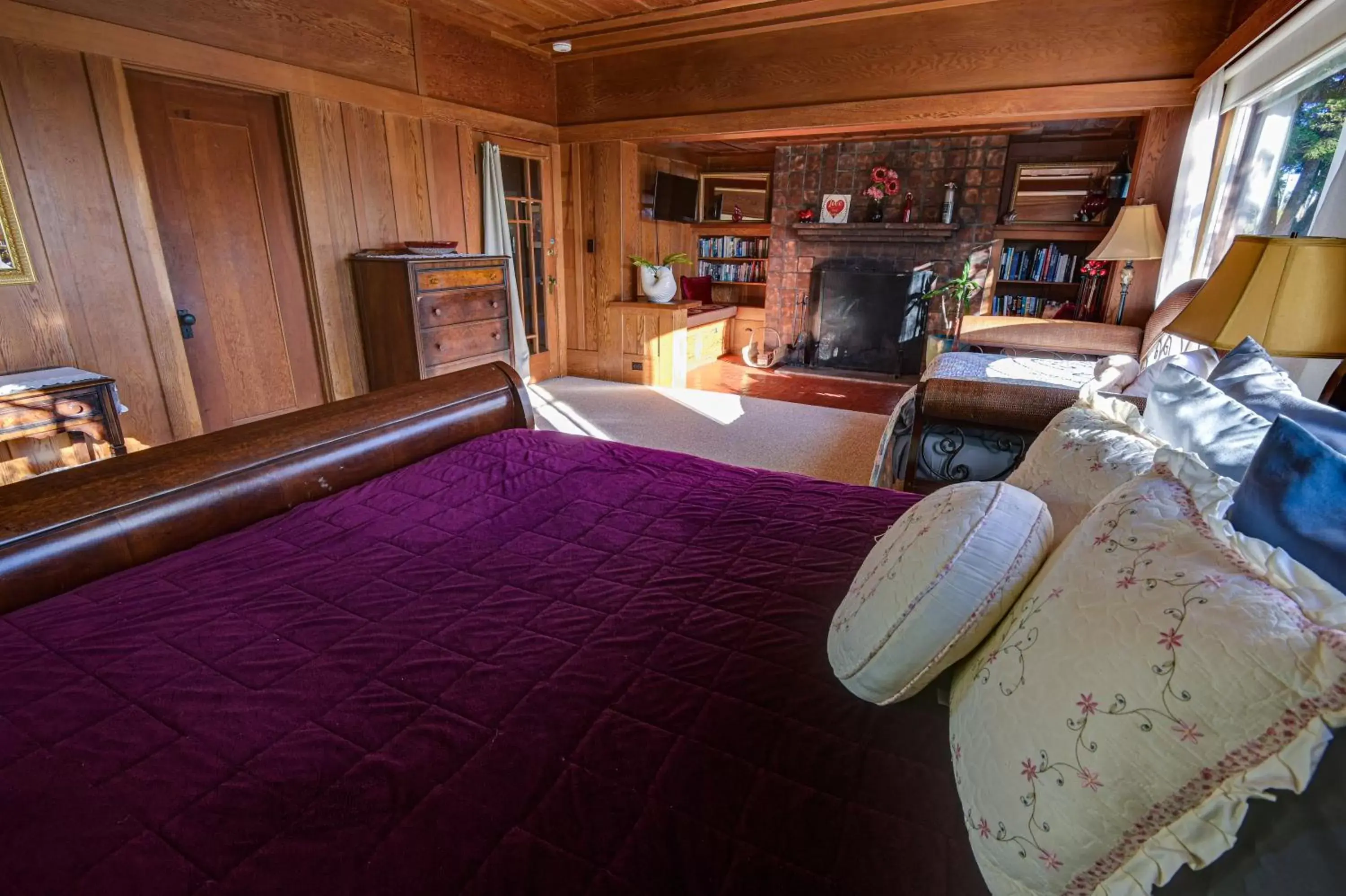 Bed, Swimming Pool in The Captains Quarters