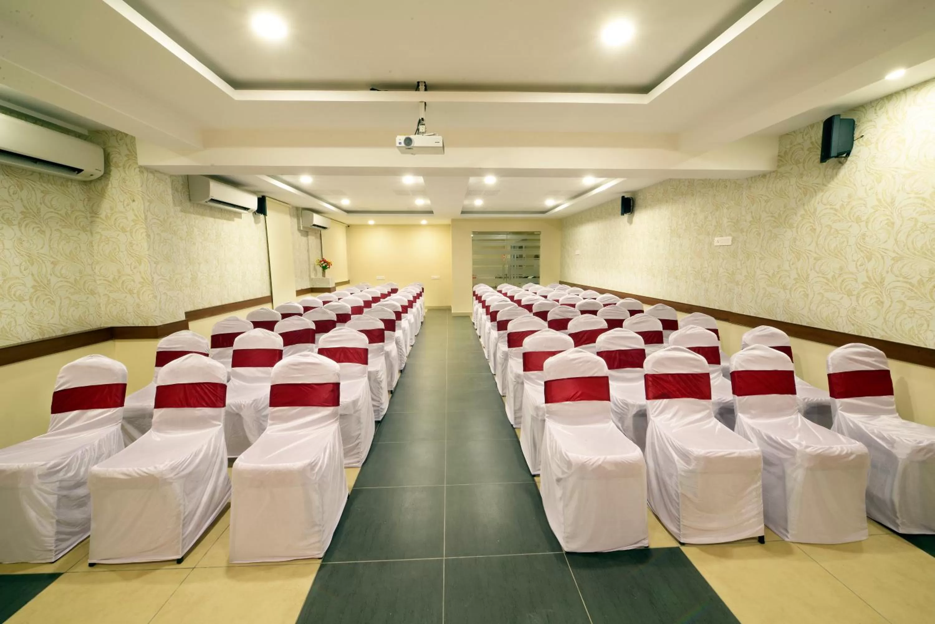 Banquet/Function facilities in HOTEL THE FORTUNE