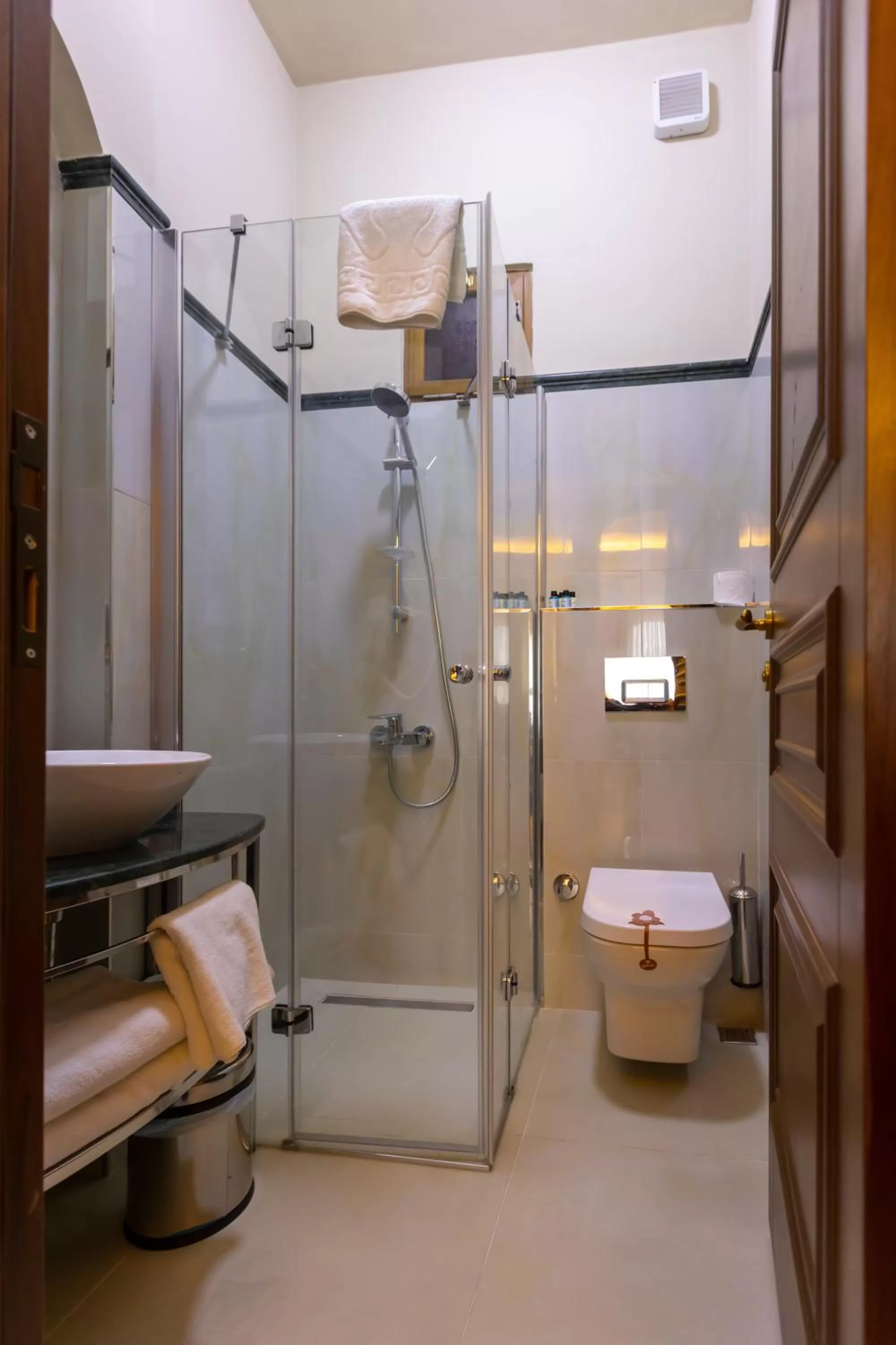 Bathroom in Sirin Han Hotel Old City