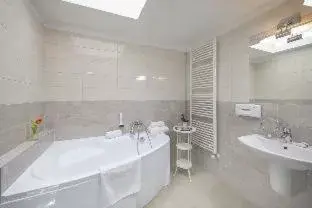Bathroom in Corvin Hotel Budapest Corvin Wing
