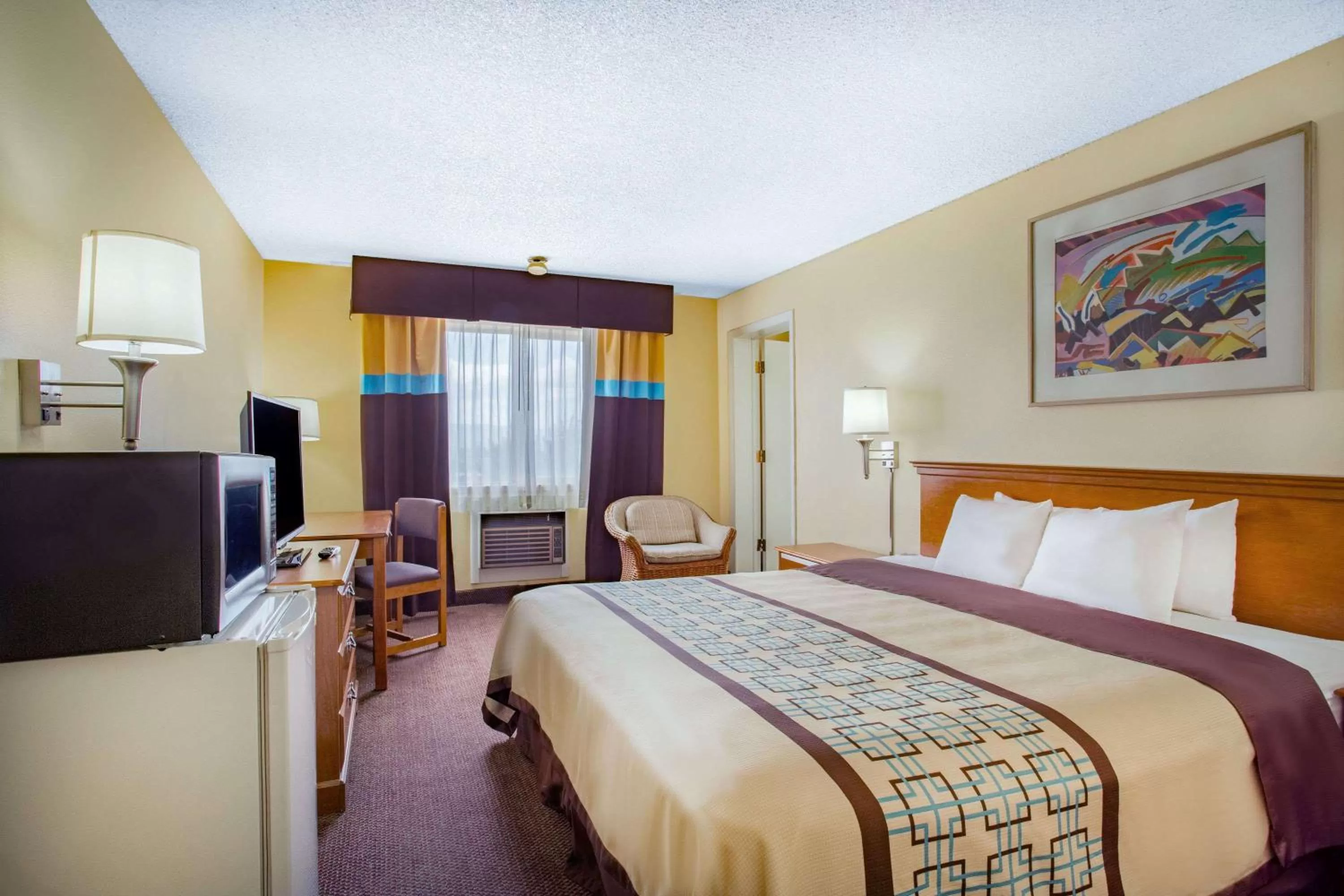 Photo of the whole room, Bed in Days Inn by Wyndham St. George