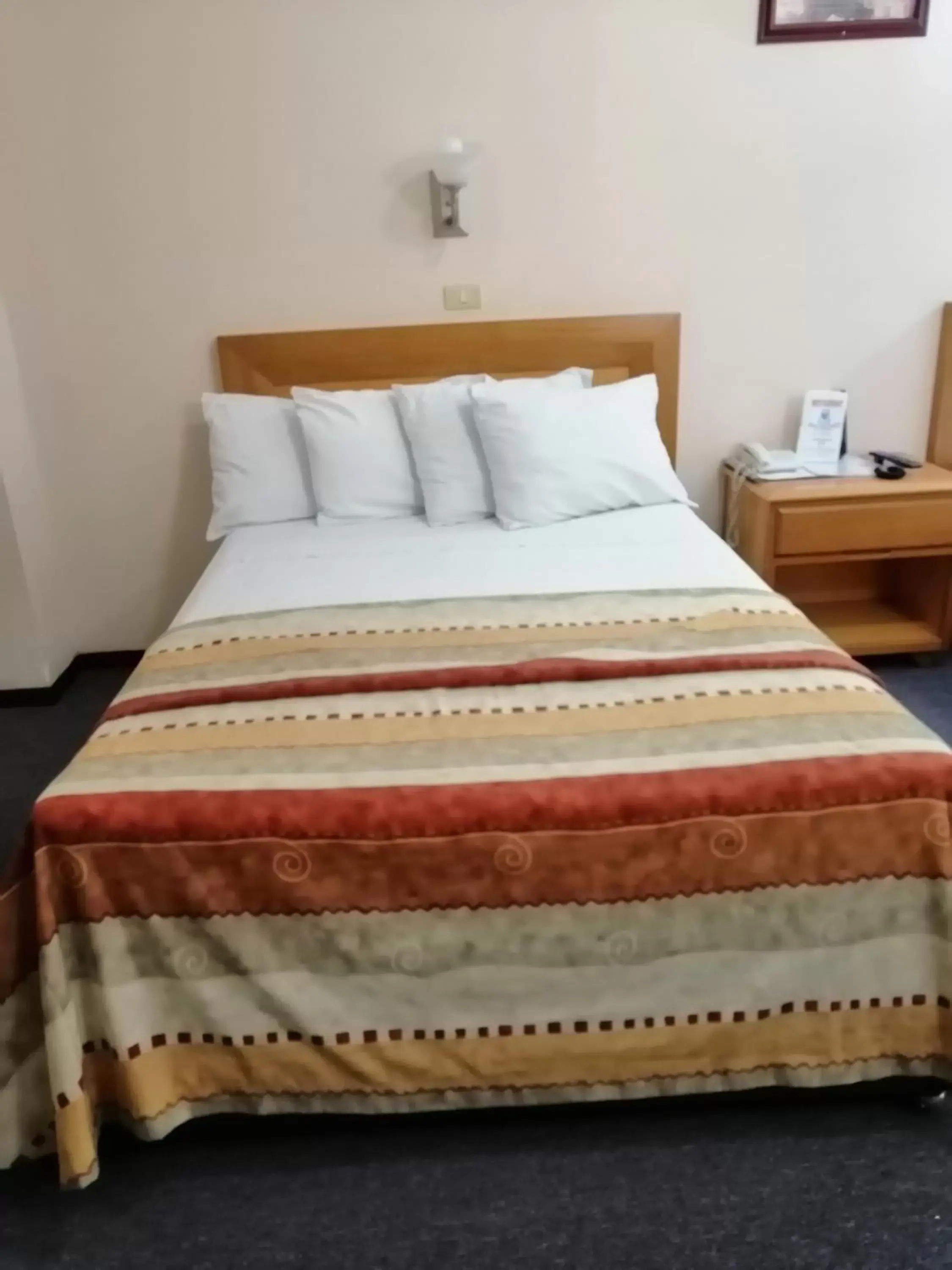 Bed in Hotel Astromundo