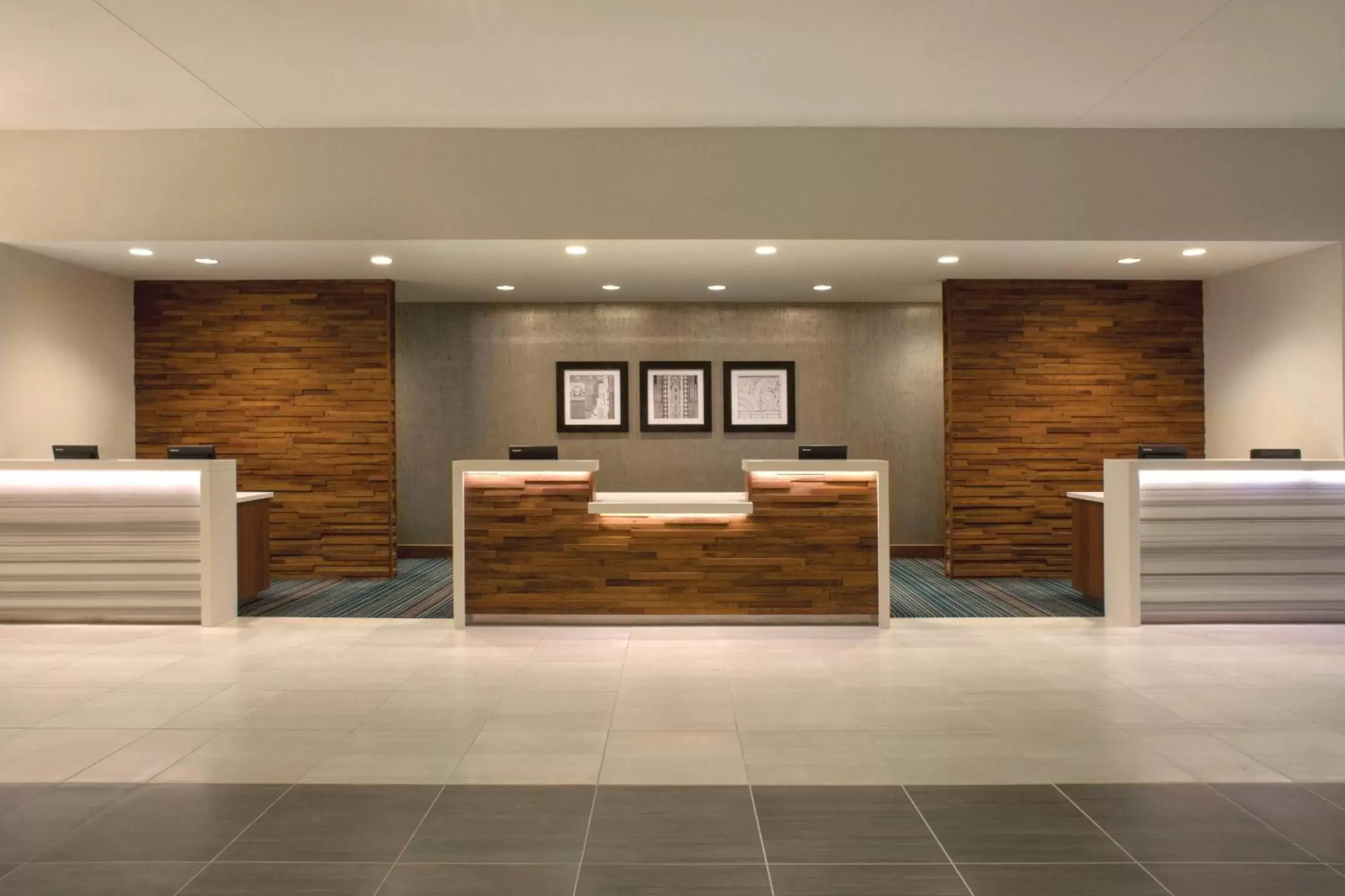 Lobby or reception in Tulsa Marriott Southern Hills