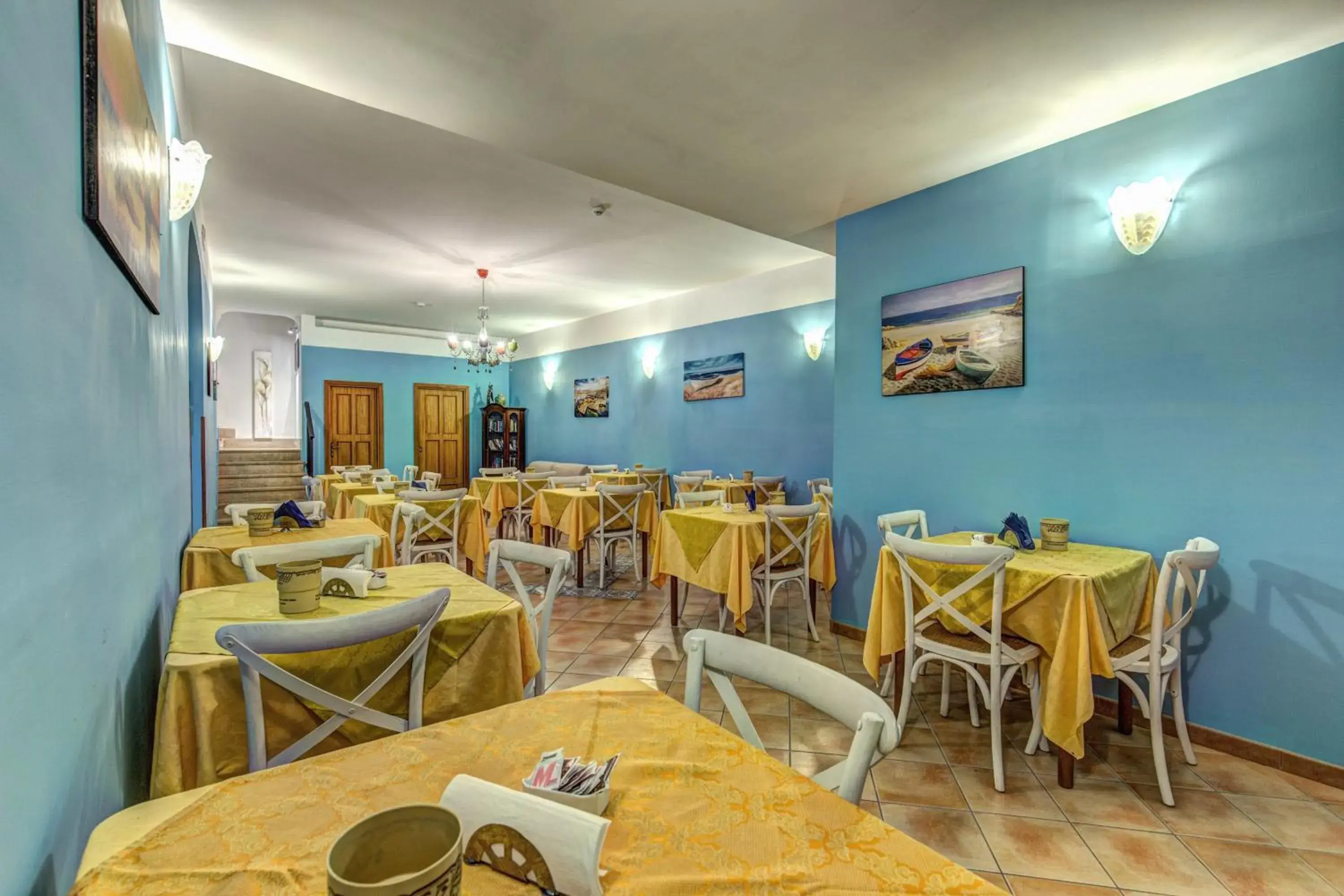 Restaurant/Places to Eat in Hotel Nice