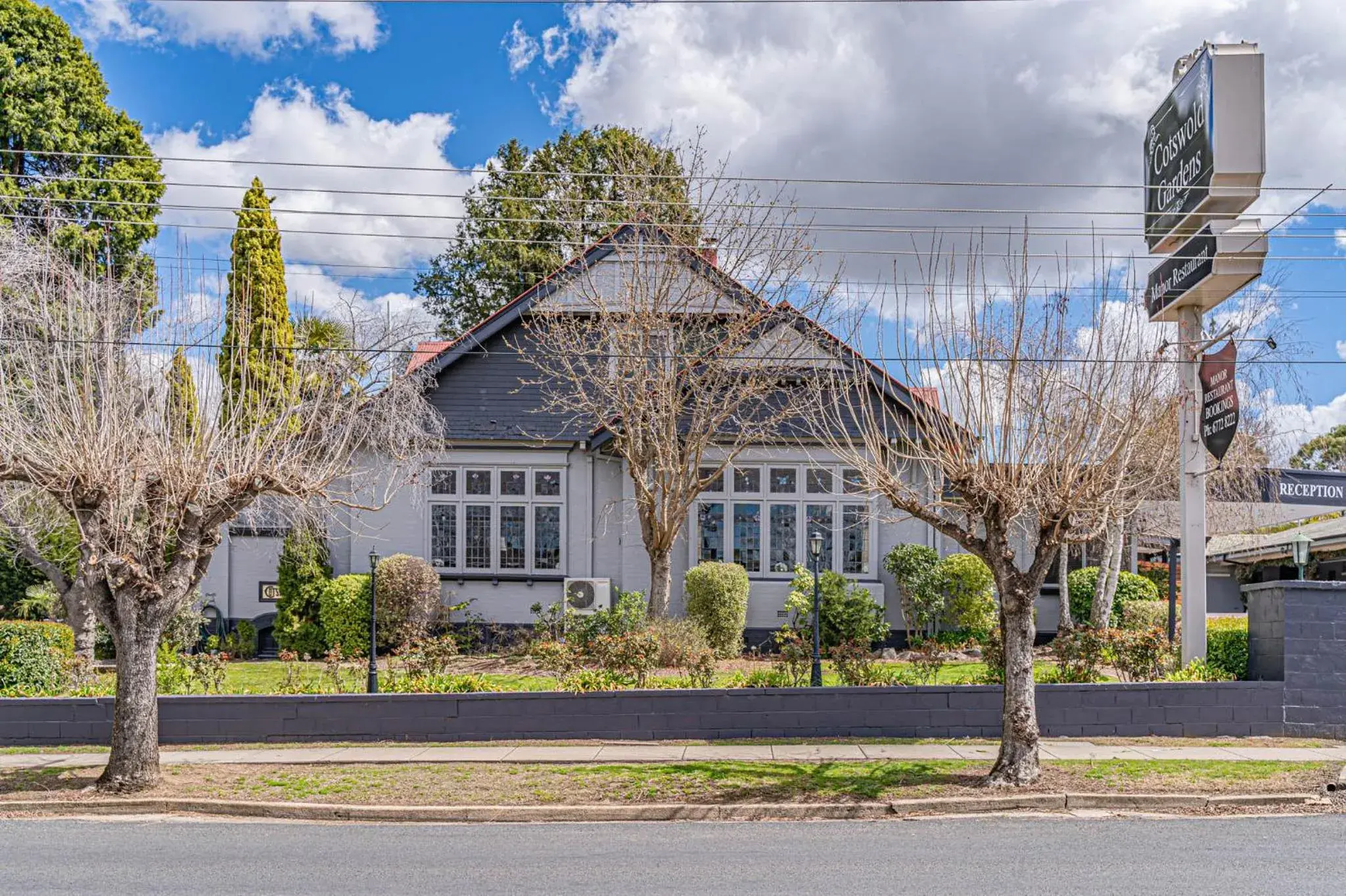 Property Building in Cotswold Gardens