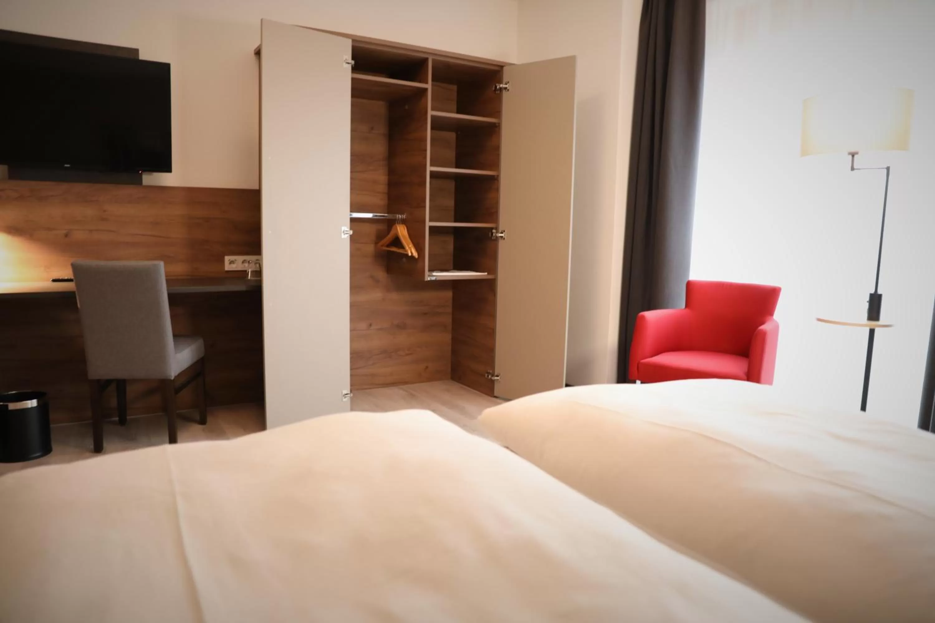 Photo of the whole room, Bed in Hotel INCLUDiO