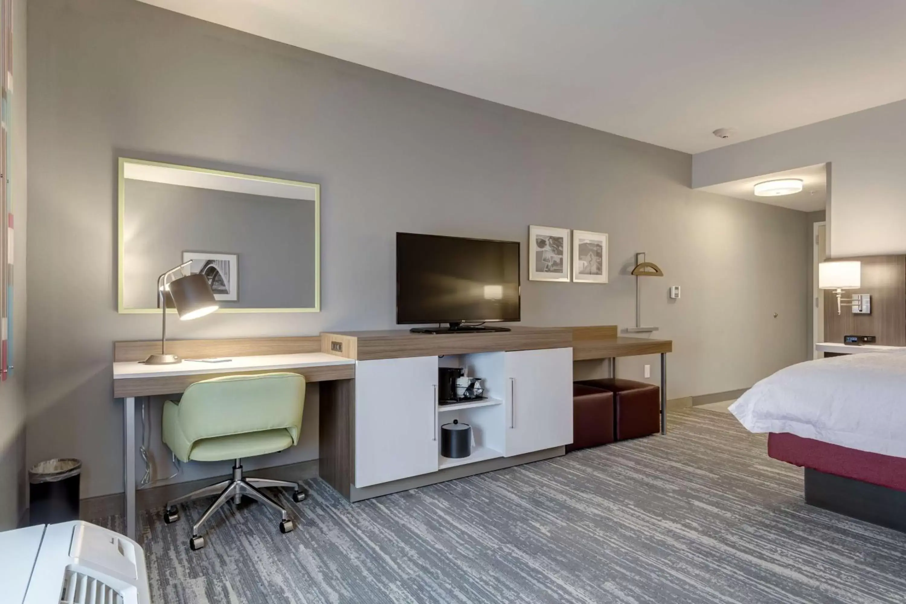 Bed, TV/Entertainment Center in Hampton Inn-St. Louis Wentzville, MO