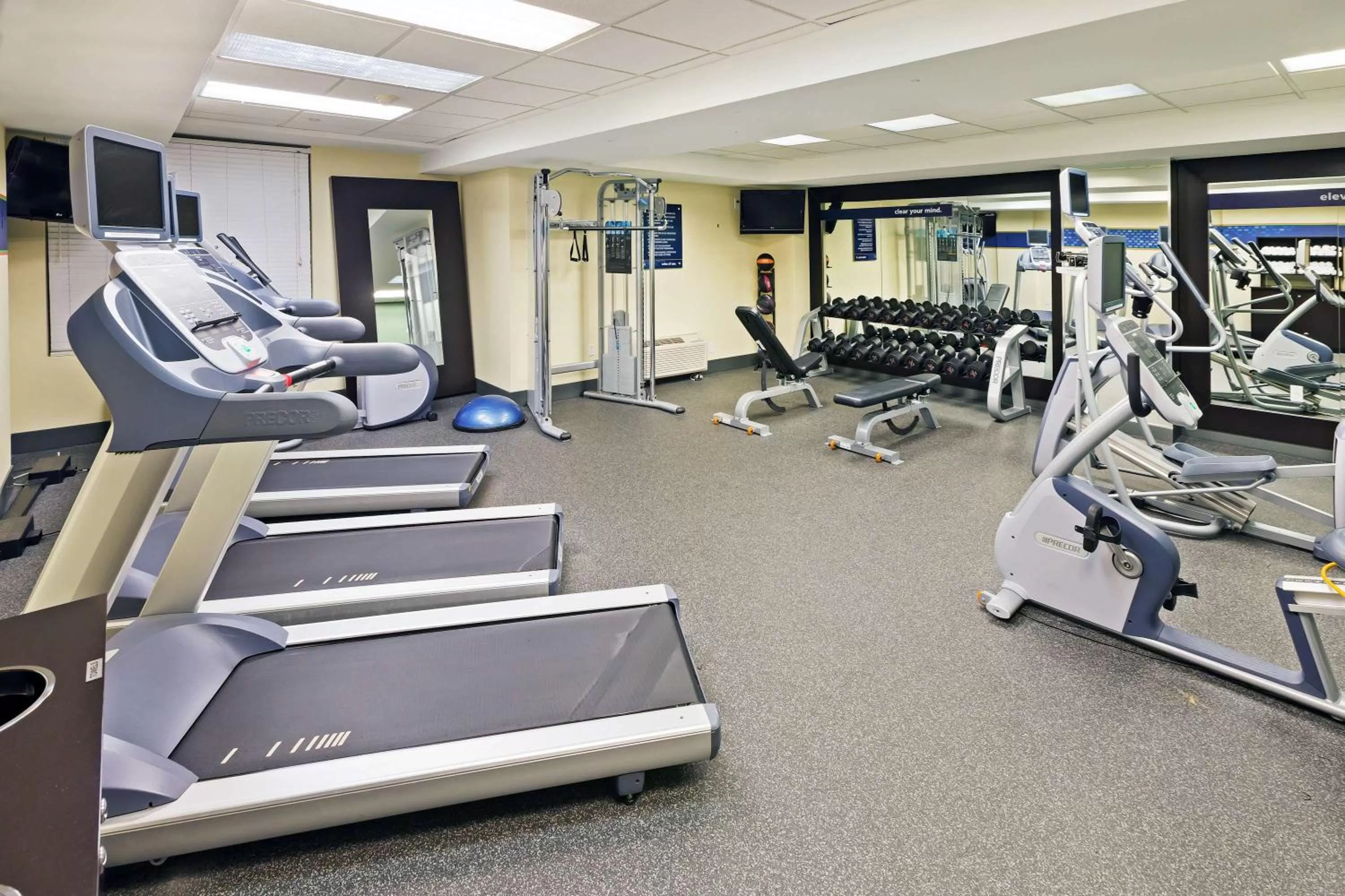 Fitness centre/facilities in Hampton Inn & Suites Dallas-Mesquite