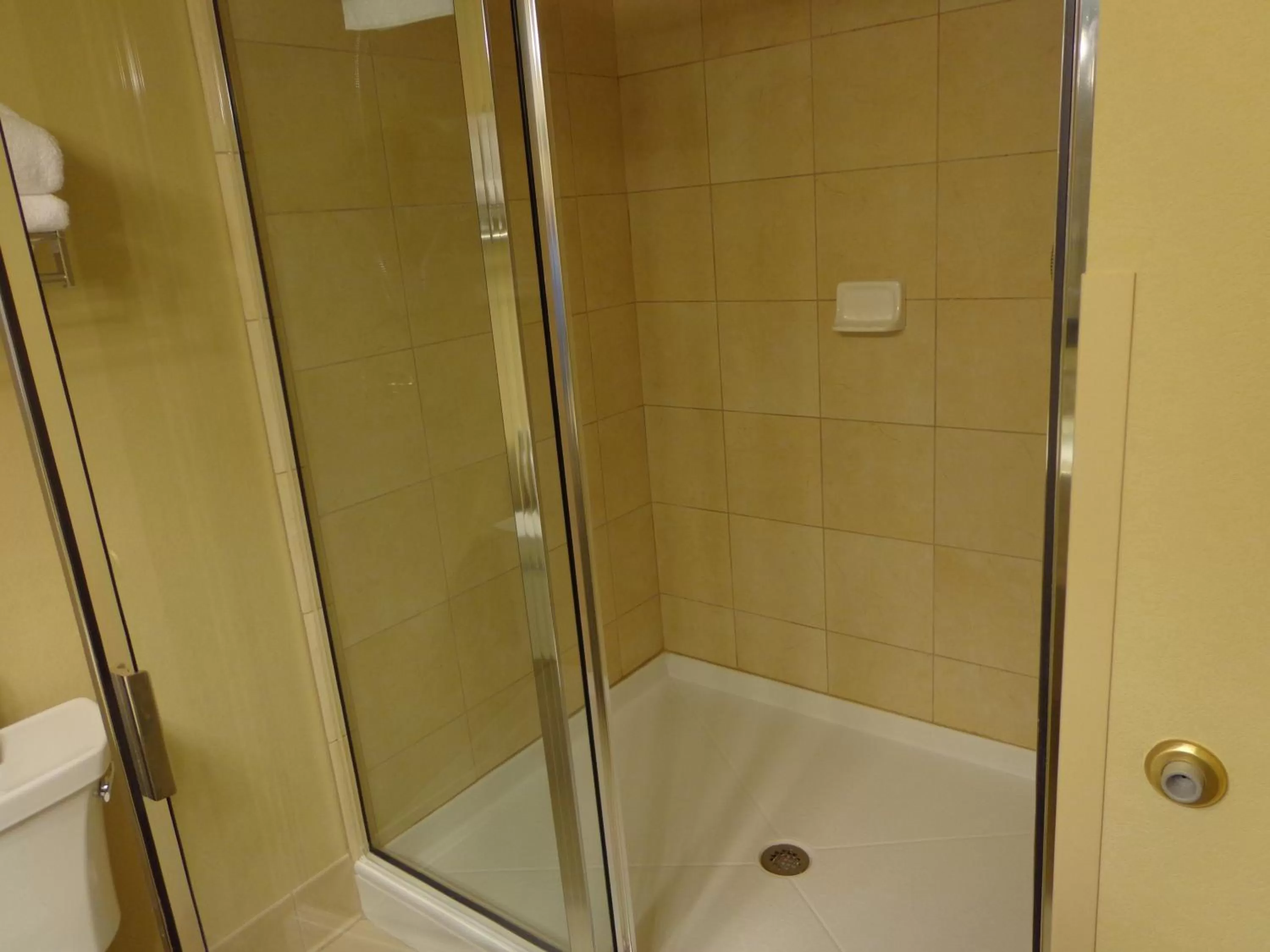 Queen Room with Two Queen Beds - Disability Access in Country Inn & Suites by Radisson, Buffalo South I-90, NY