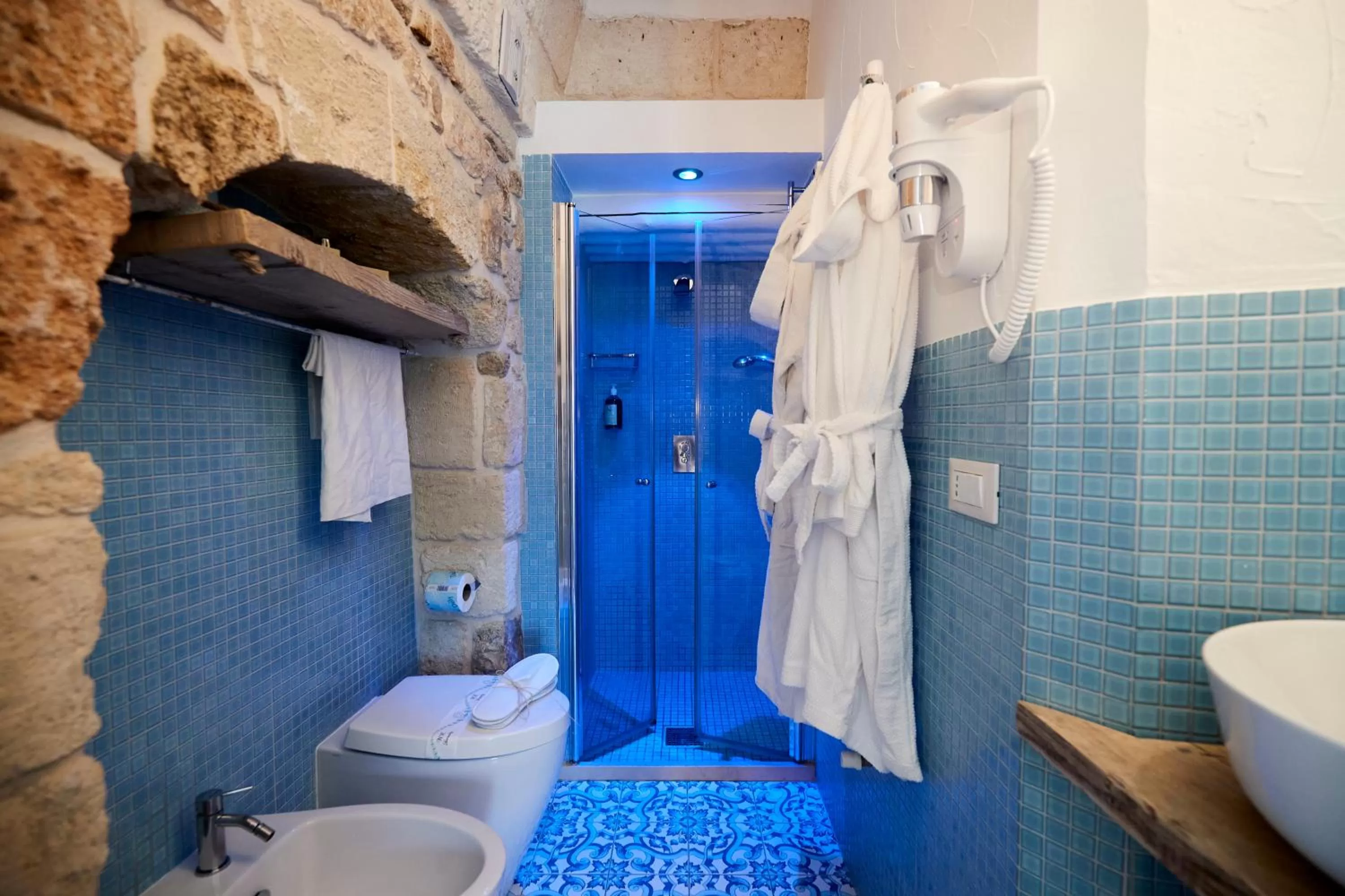 Bathroom in Dei Serafini