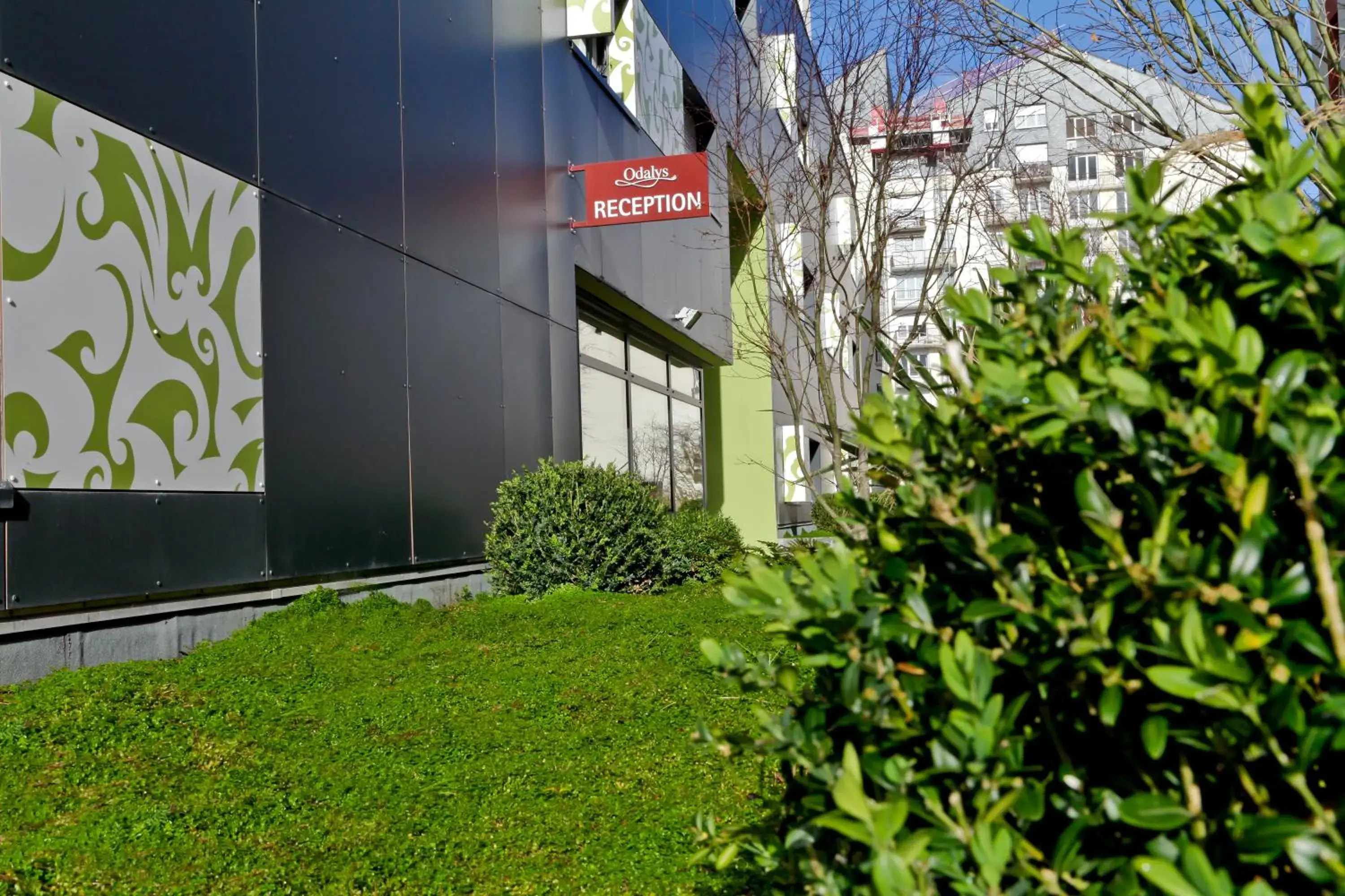 Facade/entrance, Property Building in Apparthotel Odalys Tours