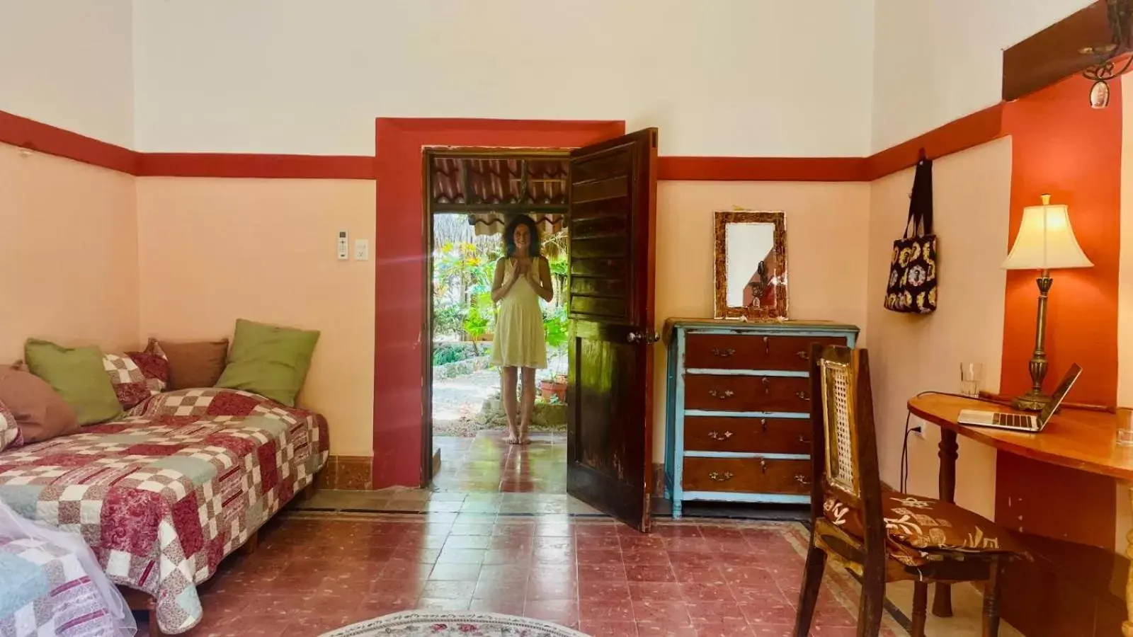 Photo of the whole room, Seating Area in Gardenhotel Macan Ché B&B