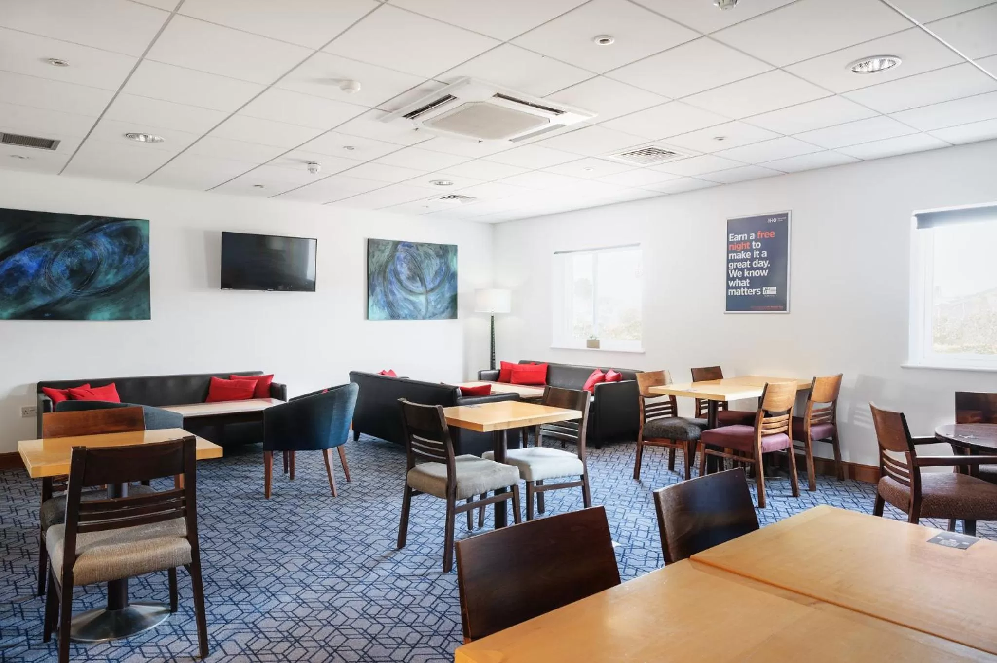 Restaurant/places to eat in Holiday Inn Express Braintree by IHG