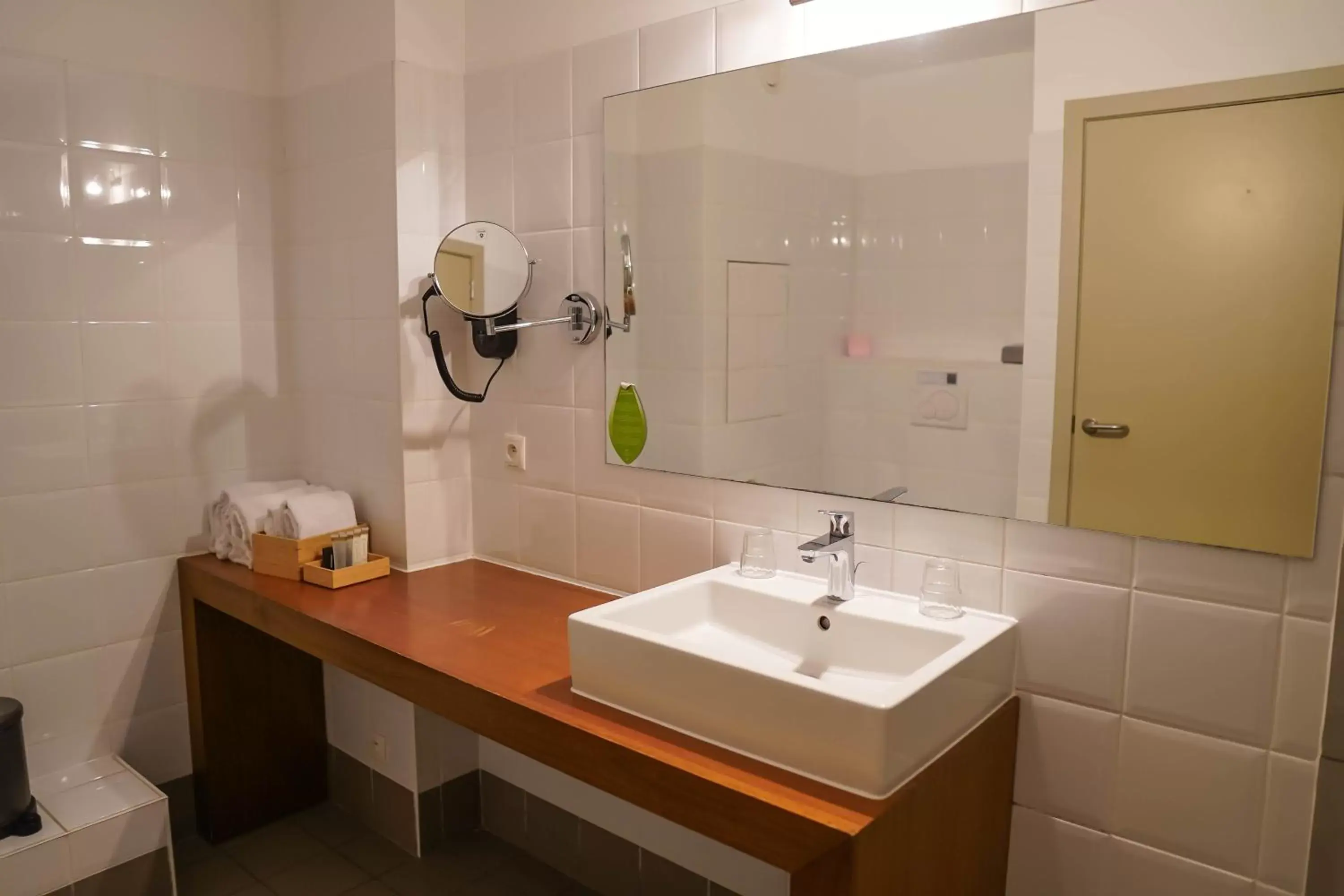Bathroom in Hotel de Flandre