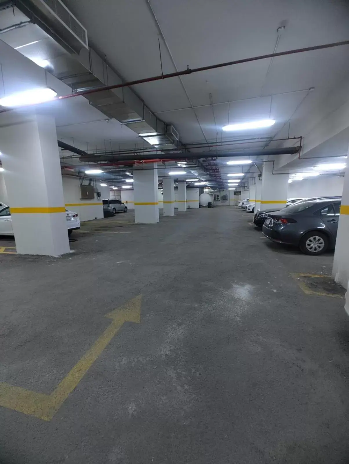 Parking in MANAZEL Al DIAFA SERVICED APARTMENTS