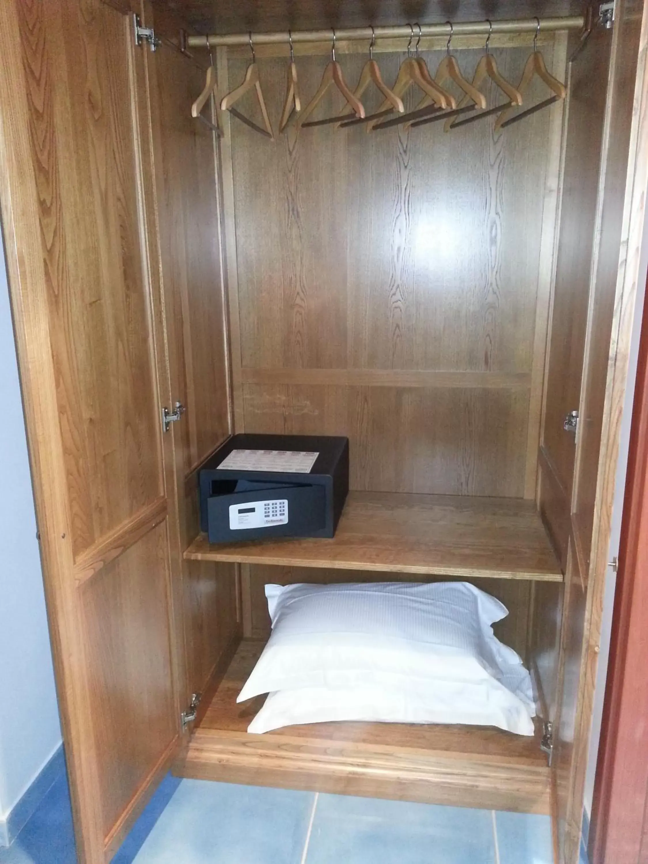 Double Room in Serpa Hotel Double Room in Serpa Hotel