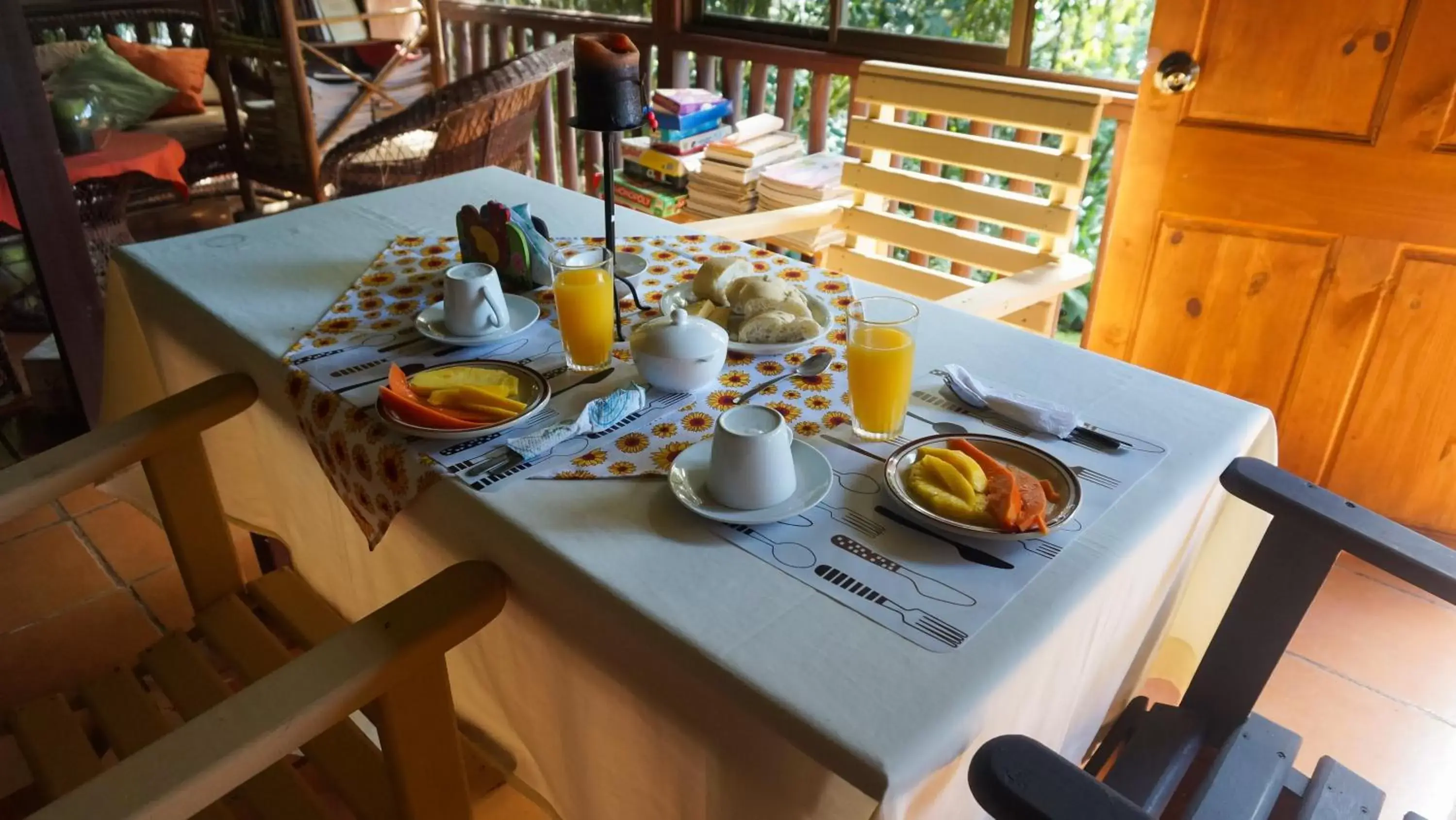 American breakfast in Hospedaje La Naciente