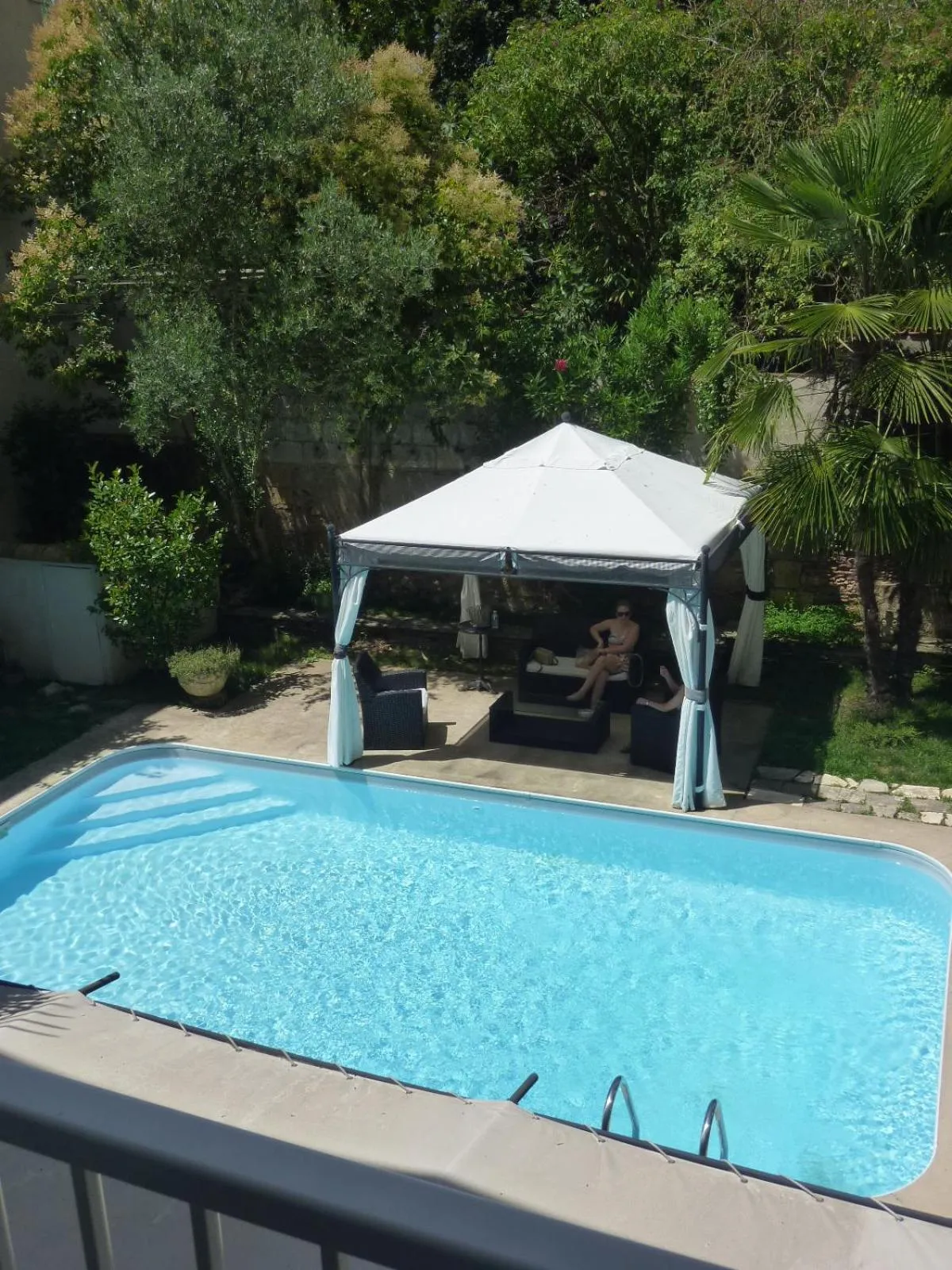 Swimming pool in Hotel de France