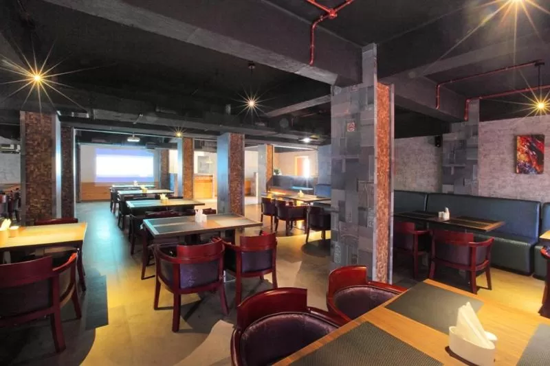 Lounge or bar, Restaurant/Places to Eat in Hotel Park Residency