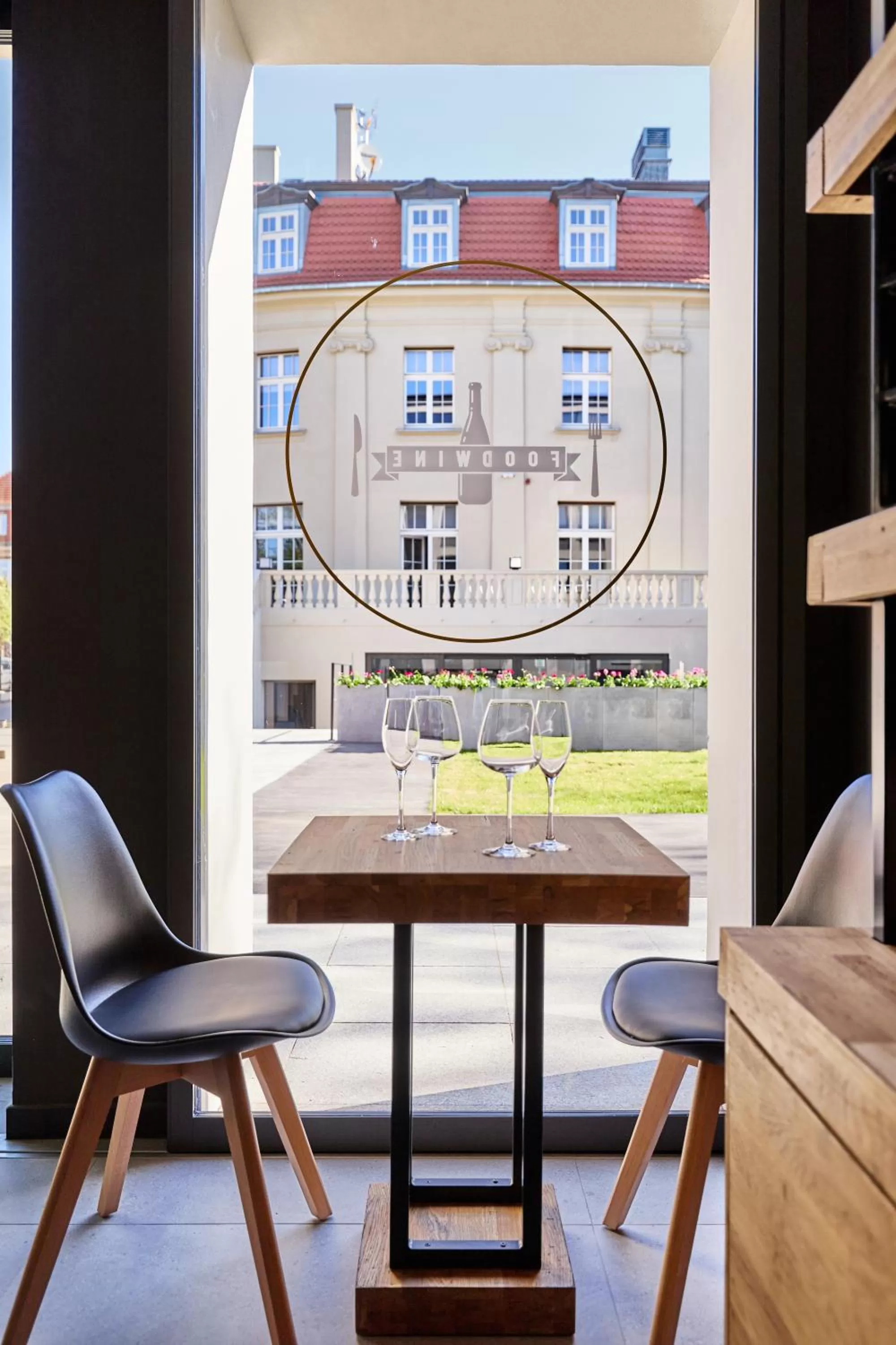 Lounge or bar in Hotel Liberté 33