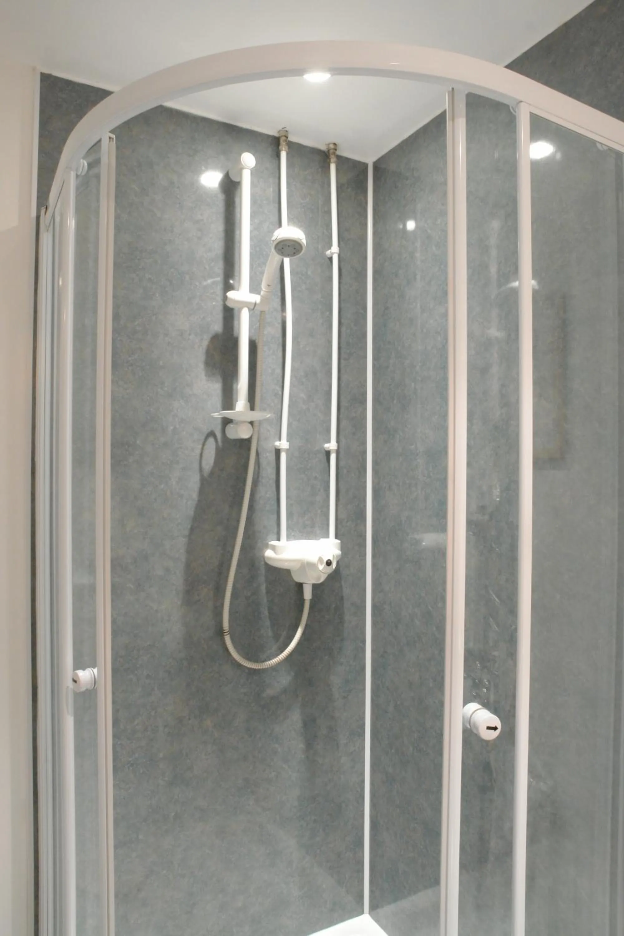 Shower in Midway Guest House