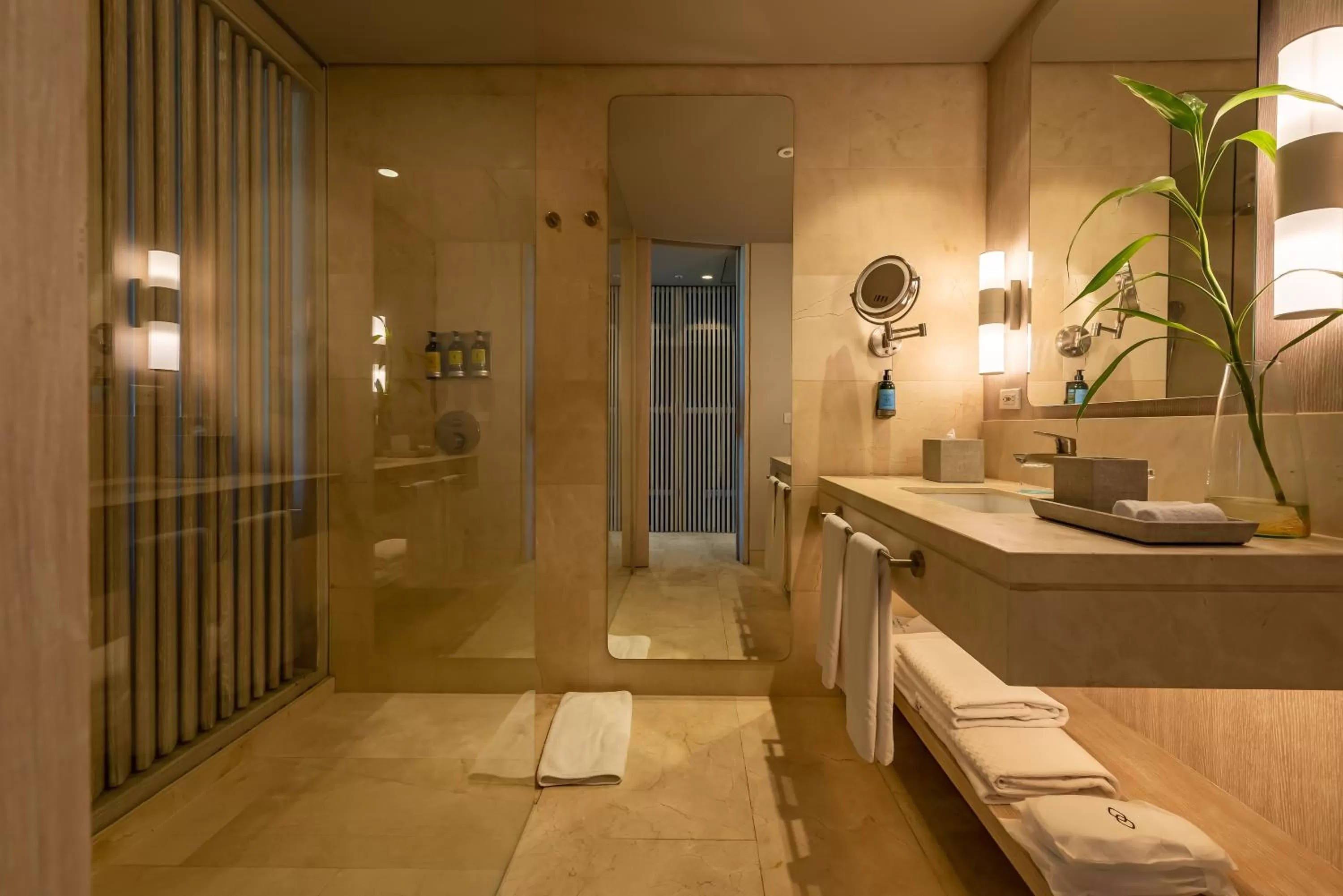 Shower in Sofitel Barú Cartagena