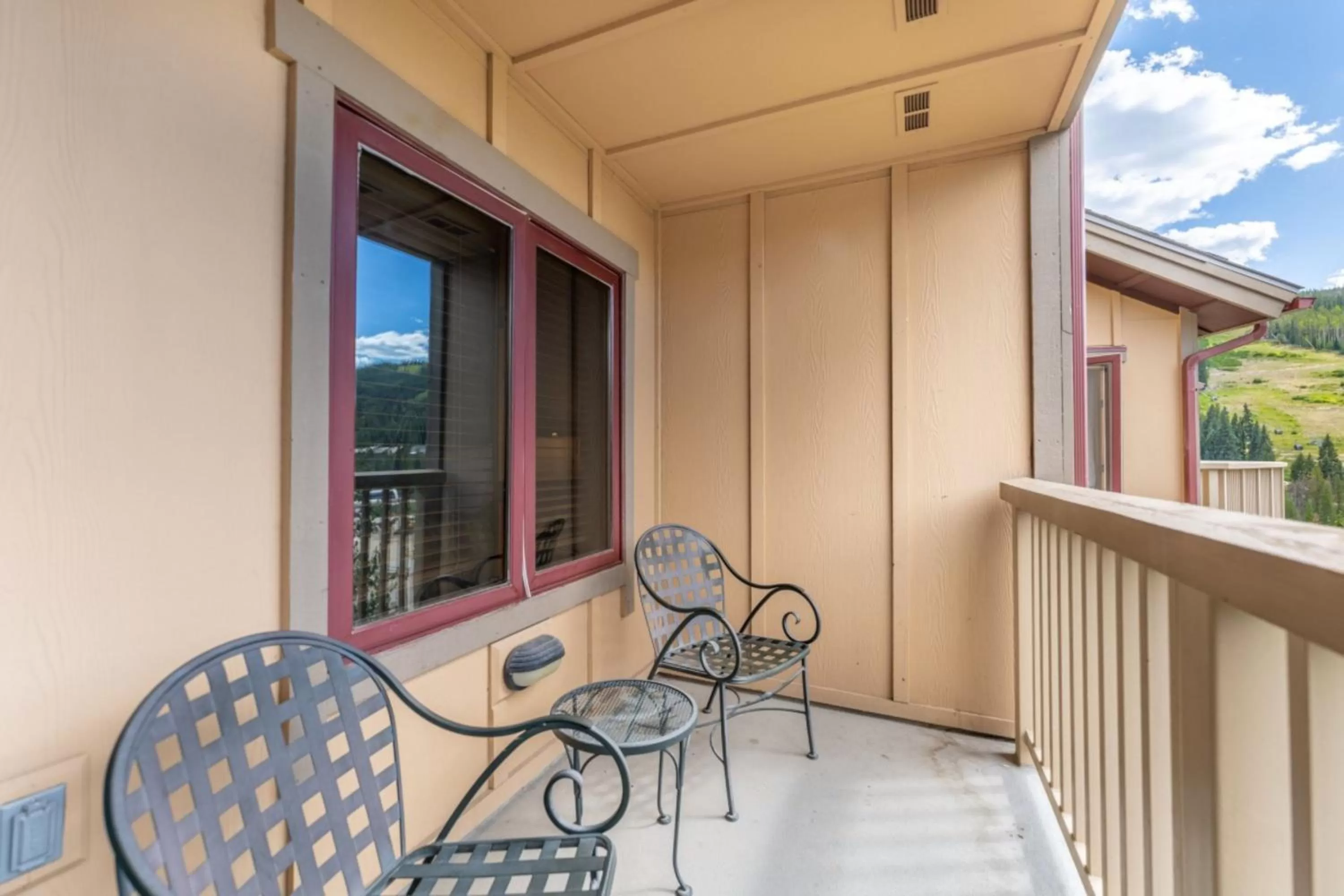 Balcony/Terrace in Red Hawk Lodge by Summit County Mountain Retreats