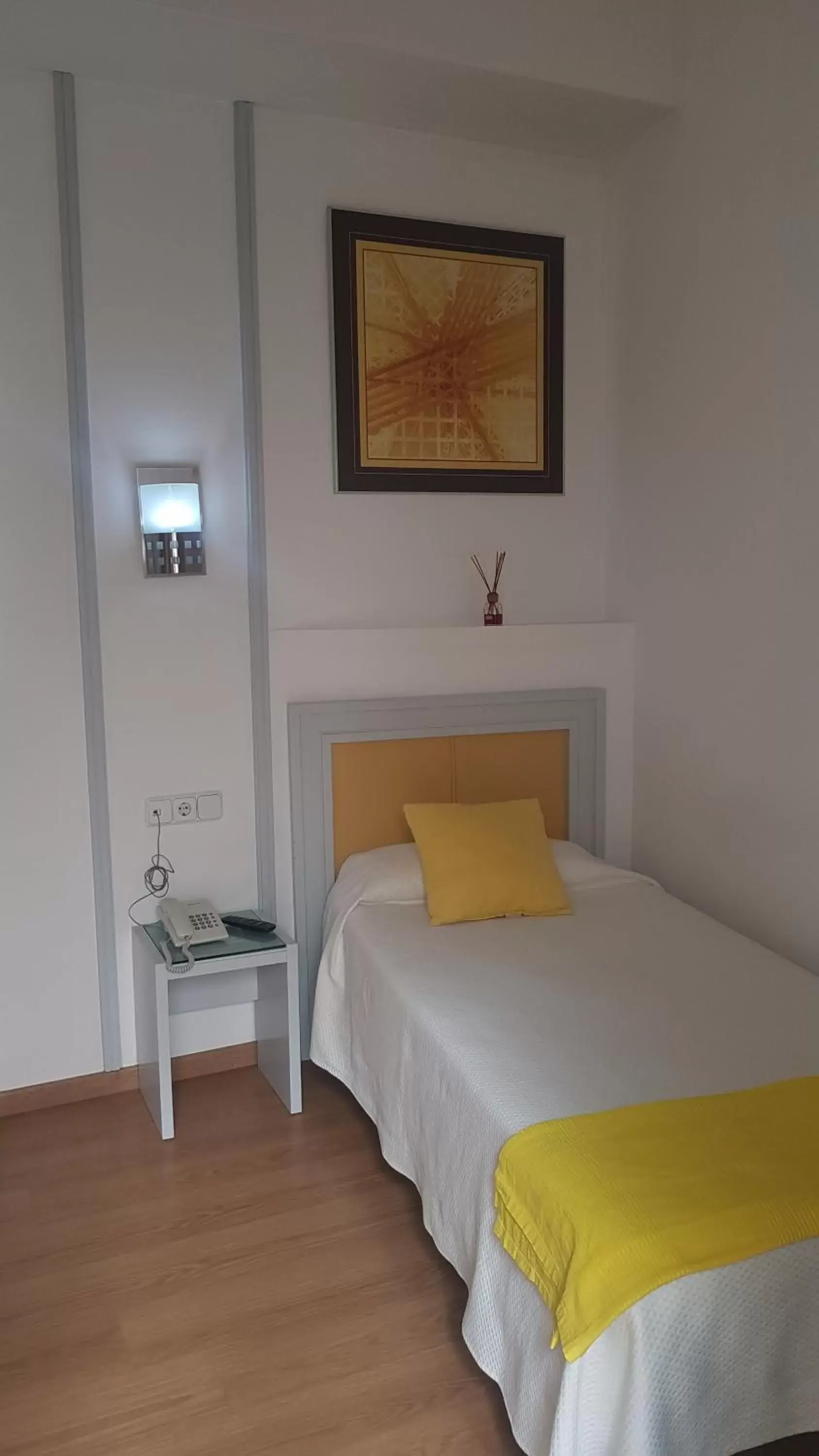 Photo of the whole room, Bed in Hotel y Apartamentos Doña Lola