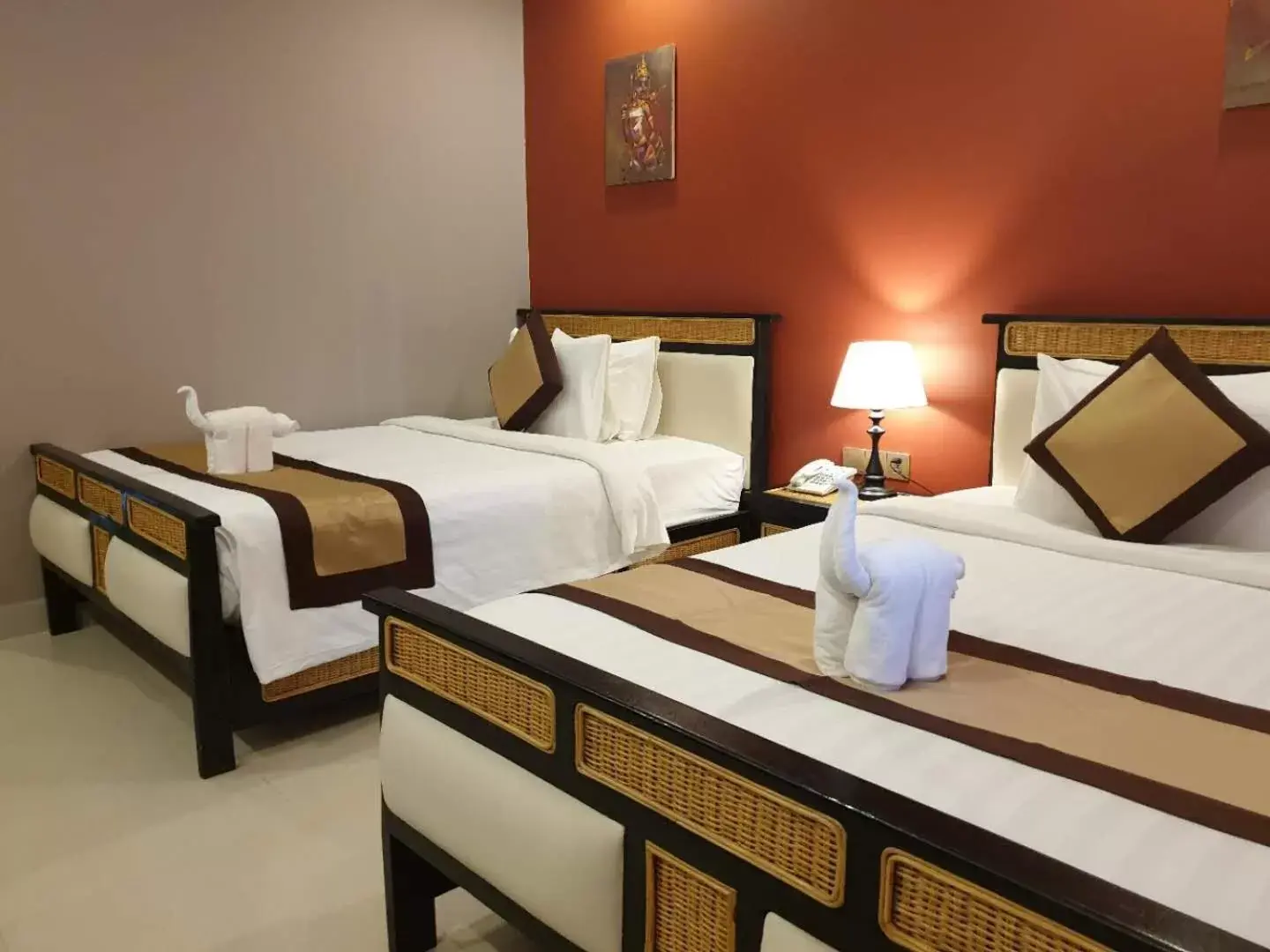 Bed in Aristocrat Residence & Hotel