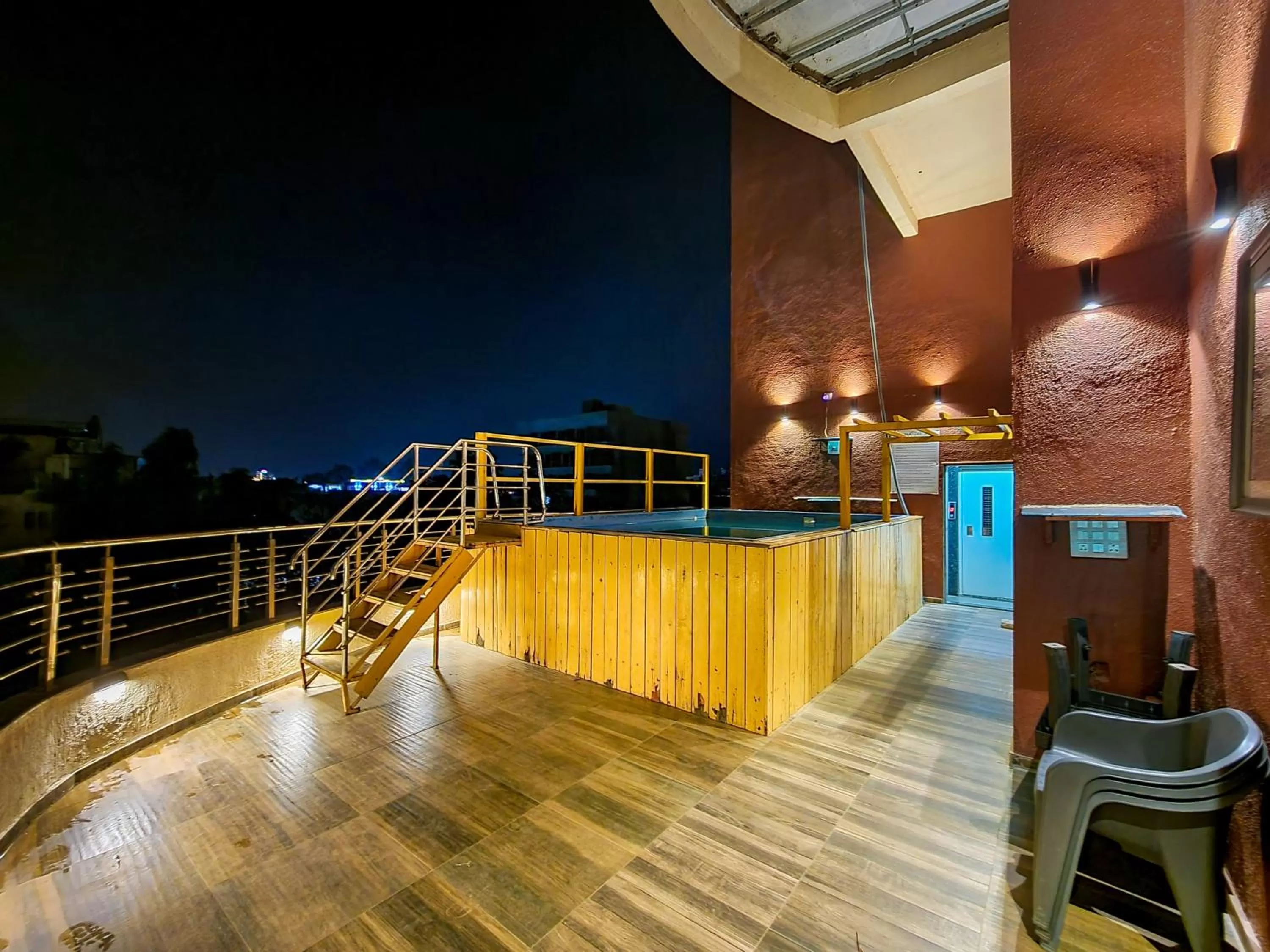 Swimming pool in Pooja Villa Suites-Rooms and Pool, Igatpuri