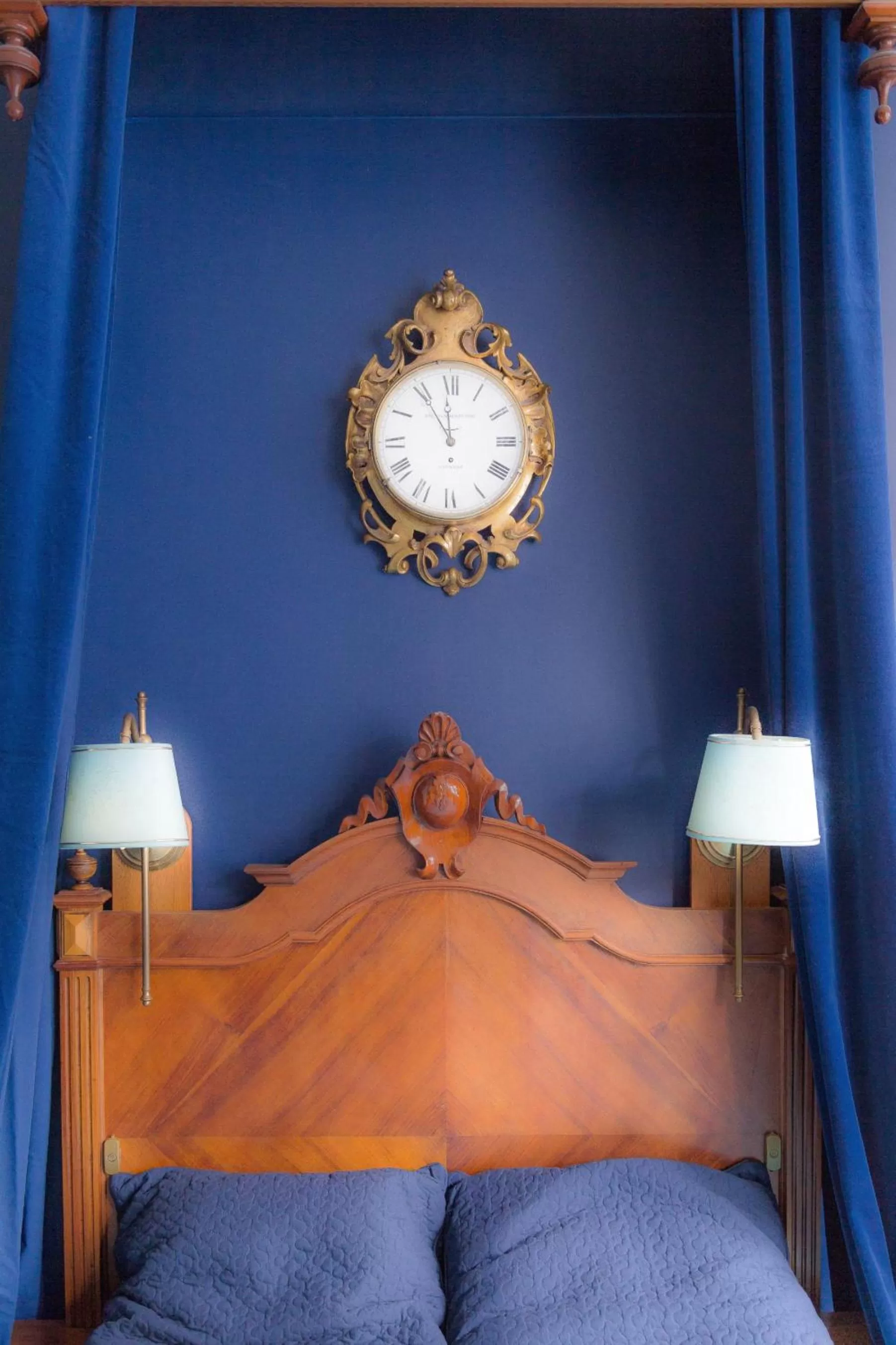Decorative detail, Bed in Maison d'Artiste