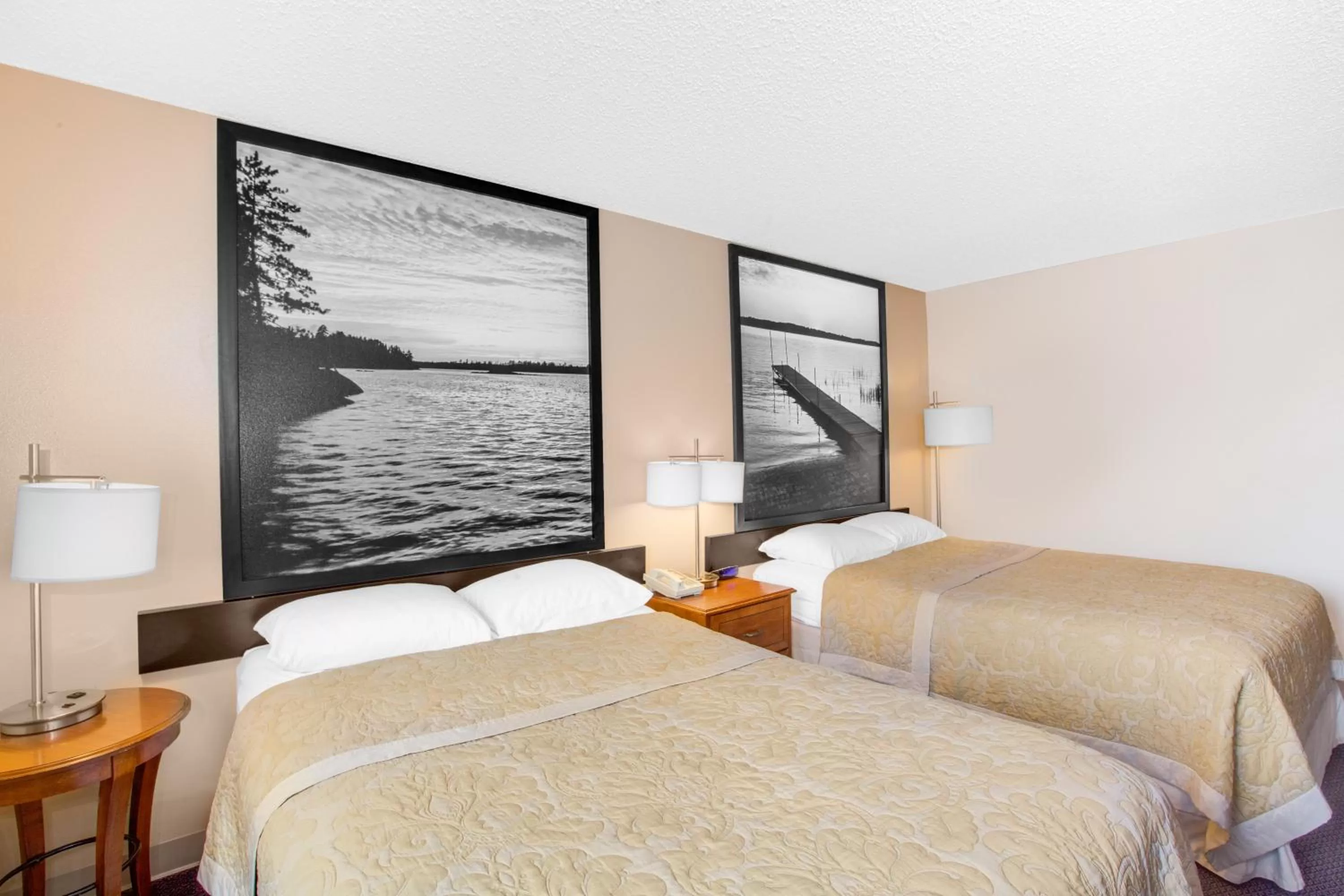 Bed in Super 8 by Wyndham Clear Lake