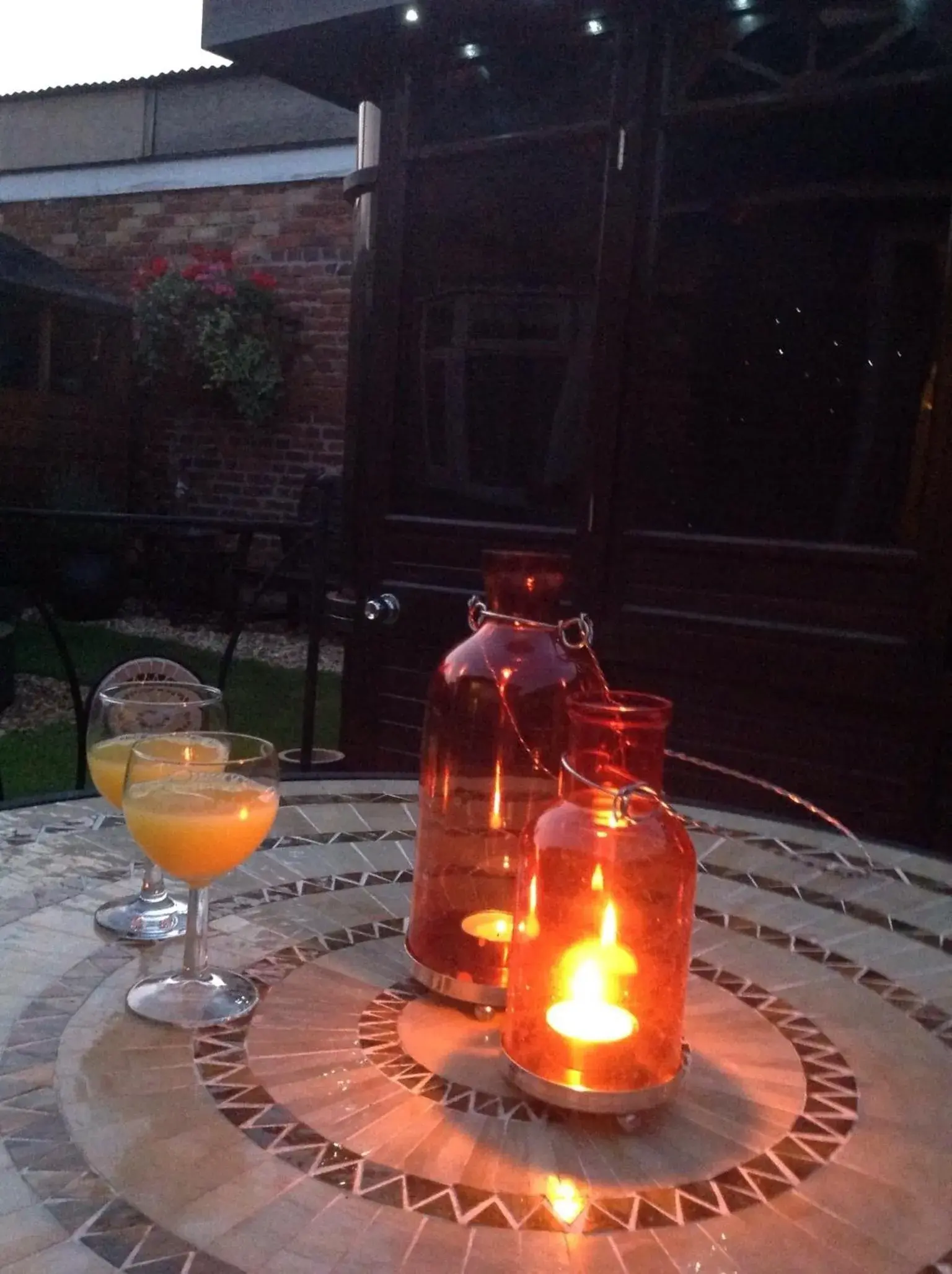 Patio, Drinks in Little Lodge Walcote Lutterworth