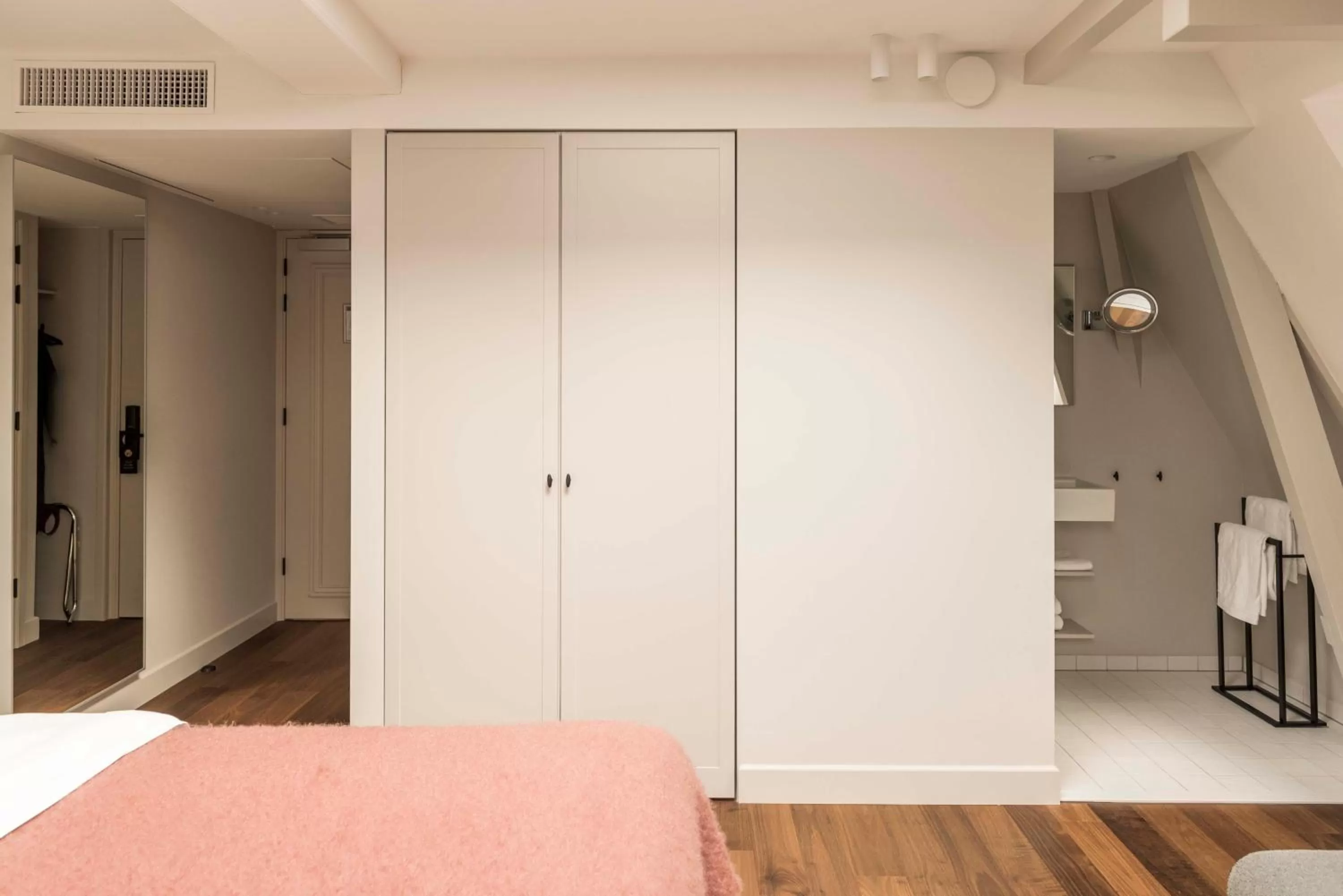 Photo of the whole room, Bed in Boutique Hotel Weesp